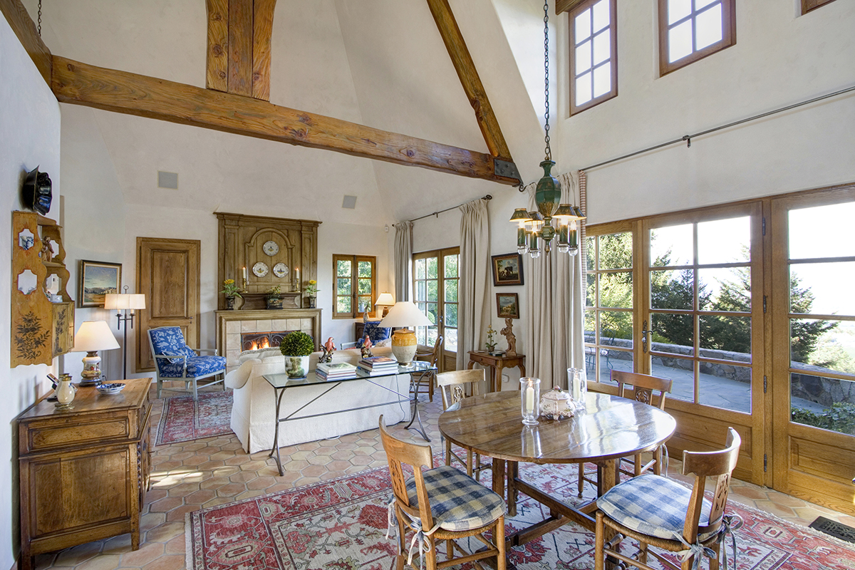 23 25photo- 1799OakvilleGrade