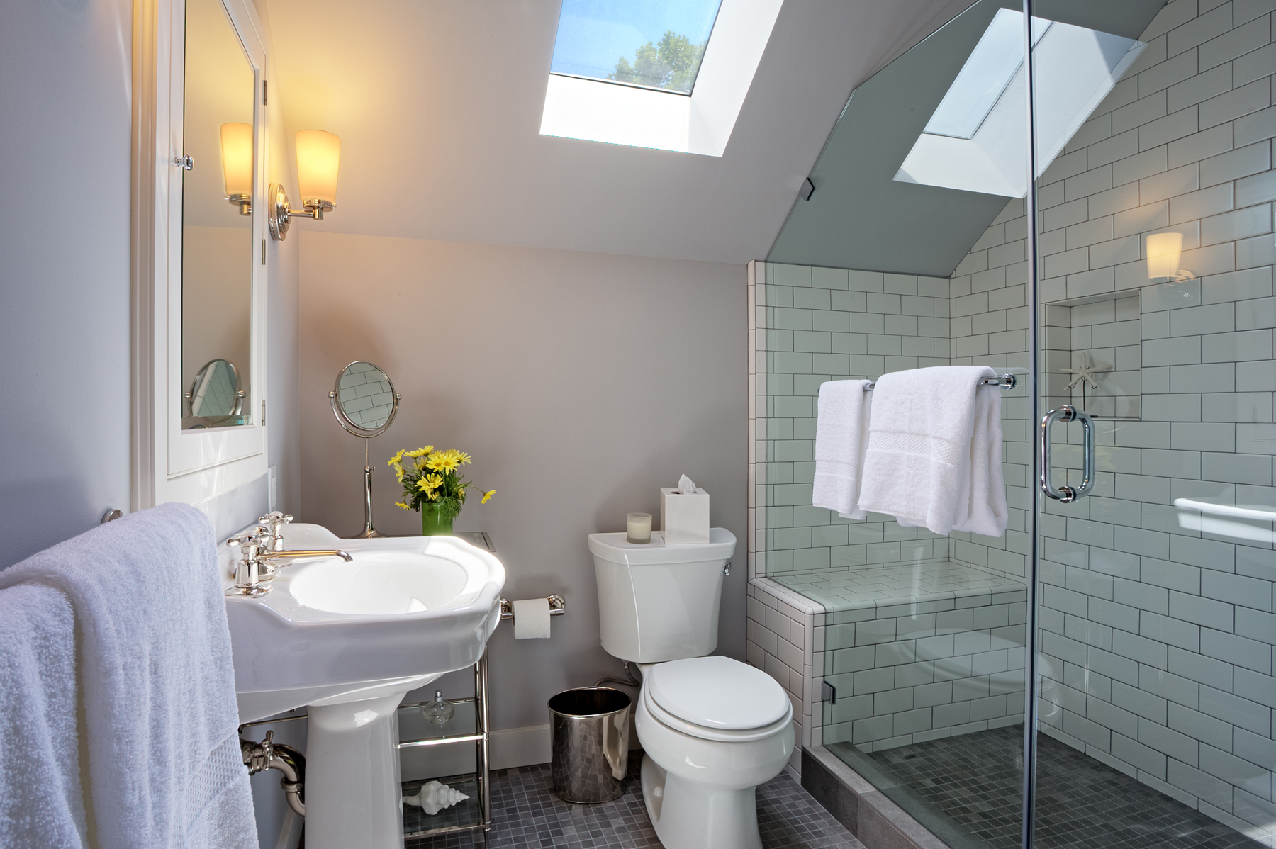 29 1245HudsonBathRm1- 1245HudsonAve