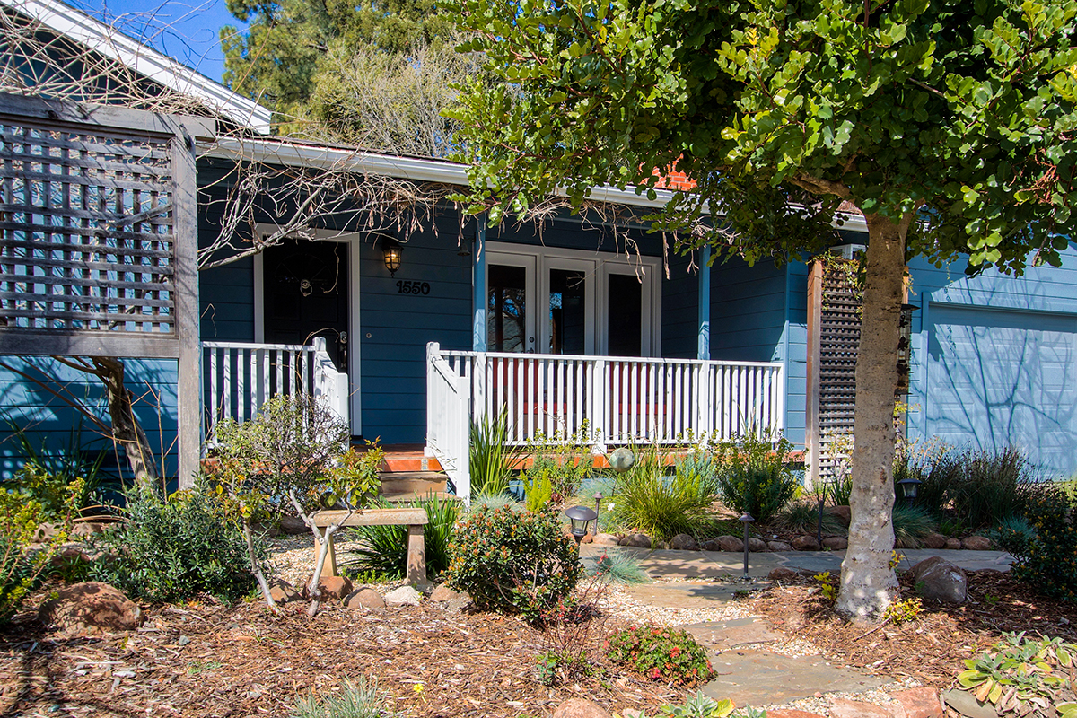 02 - Photo_5_EDITED- 1550TainterStreet