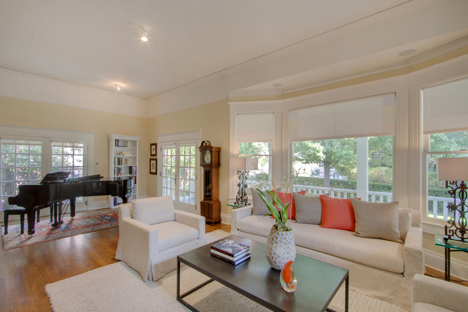 04 - 2photo - 1505StocktonStreet