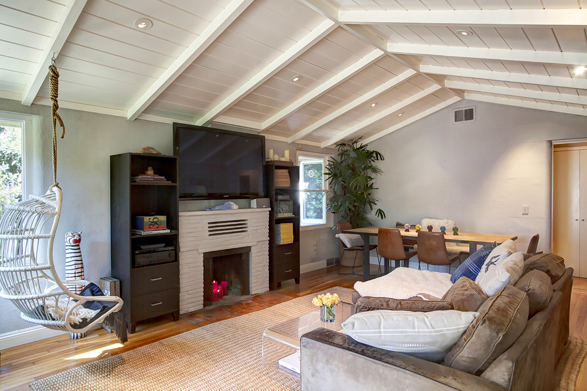 07 1photo - 1512StocktonStreet