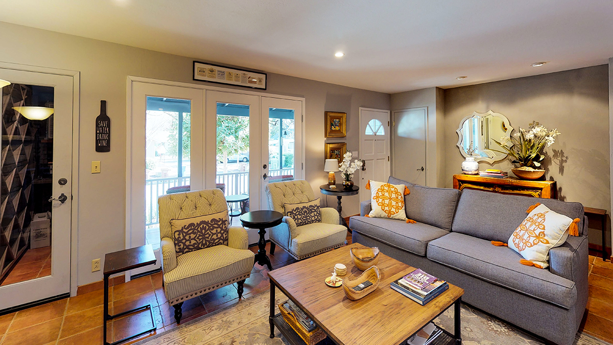 07 - Tainer_Street_Photo-23- 1550TainterStreet