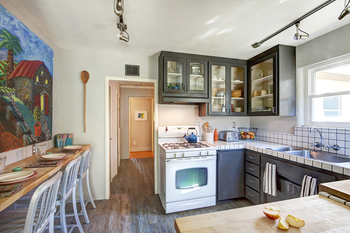 09 3photo - 1512StocktonStreet