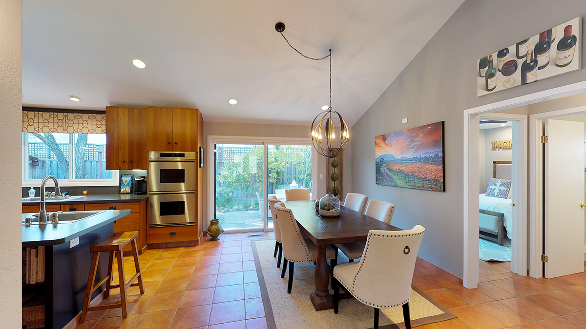 10 - Tainer_Street_Photo-24- 1550TainterStreet