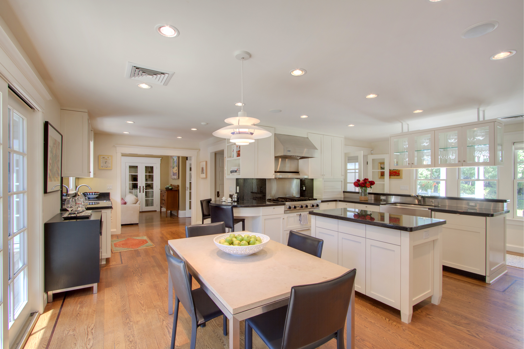 12 - 12photo - 1505StocktonStreet