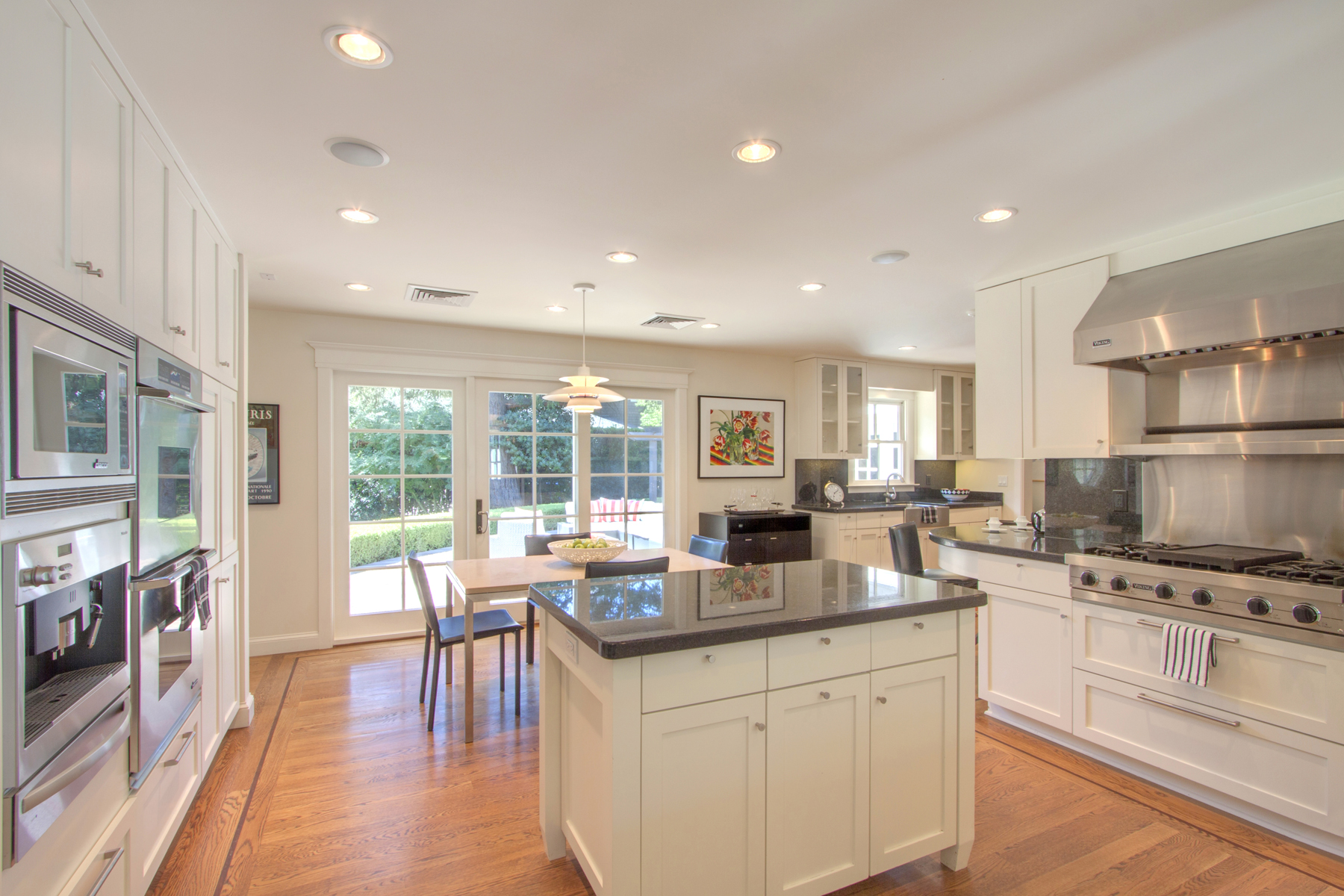 13 - 7photo - 1505StocktonStreet