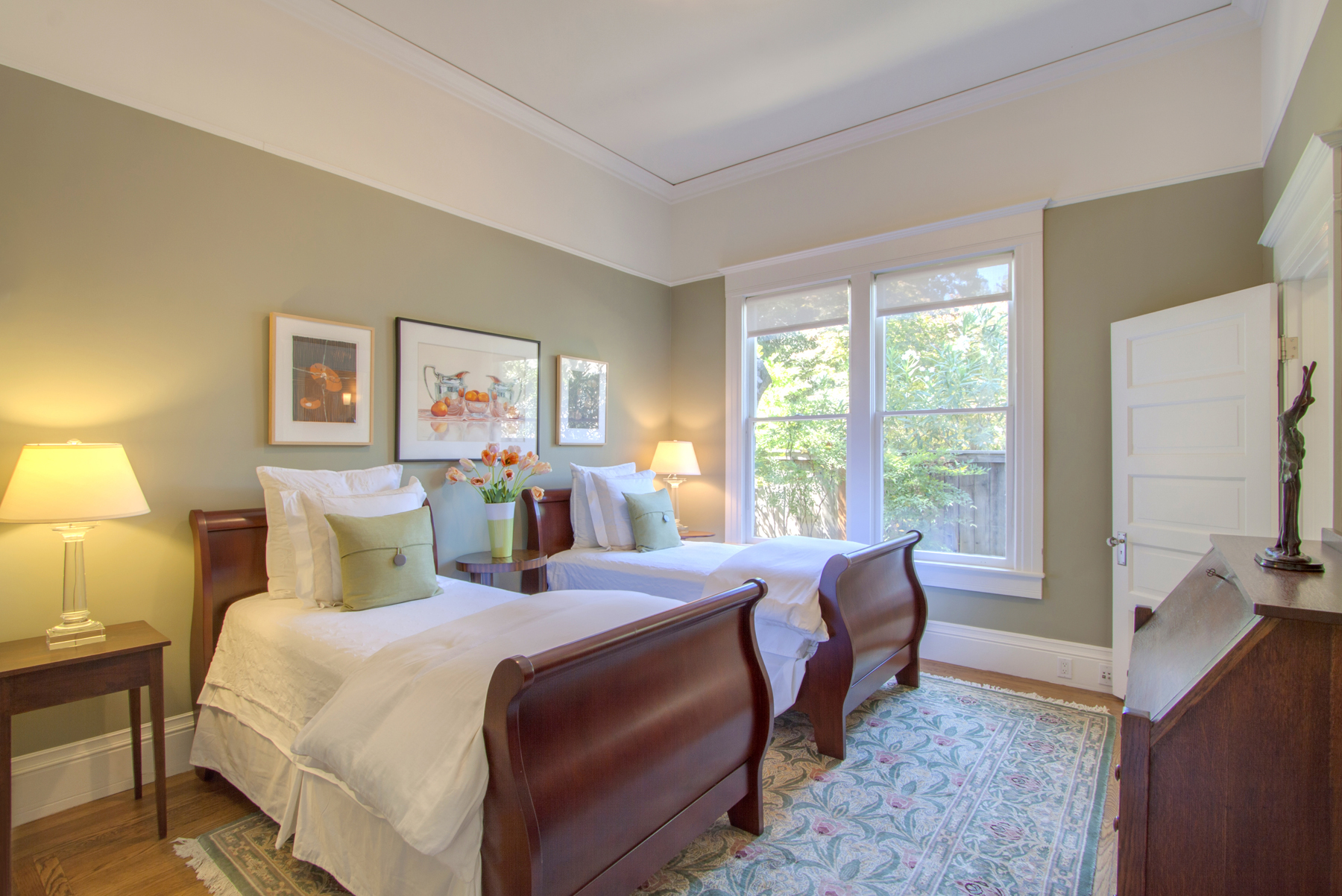 17 - 16photo - 1505StocktonStreet