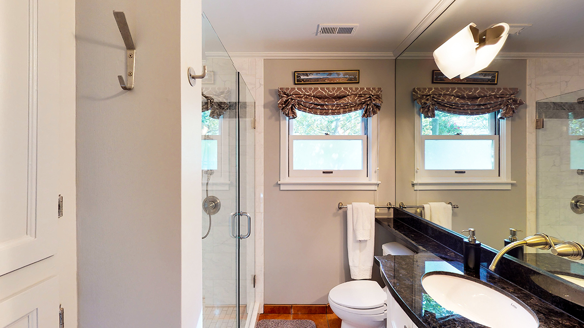 17 - Tainer_Street_Photo-6- 1550TainterStreet