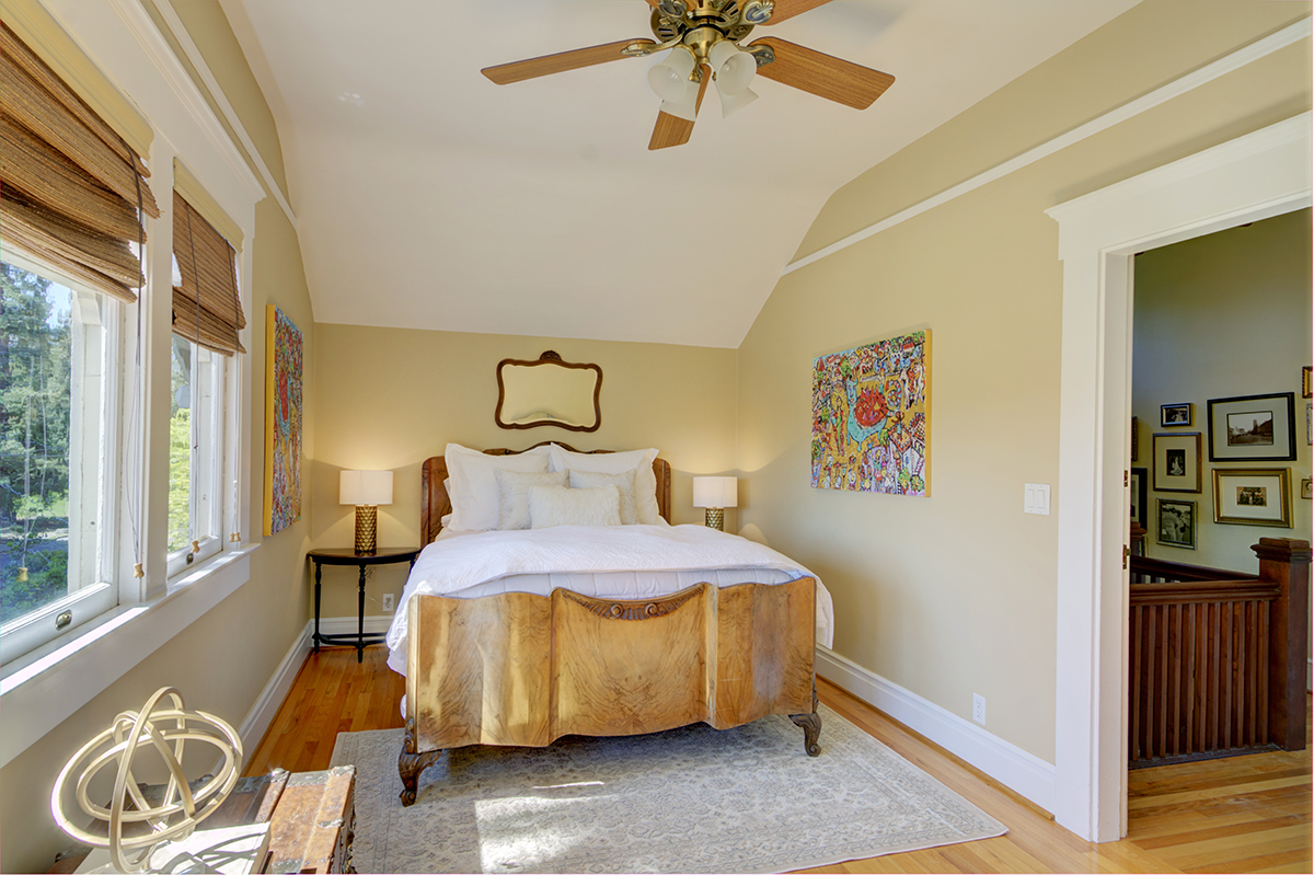 22 3 IMG_0019_20_21_22_23_24_Interior 2_EDITED - 1407KearneyStreet