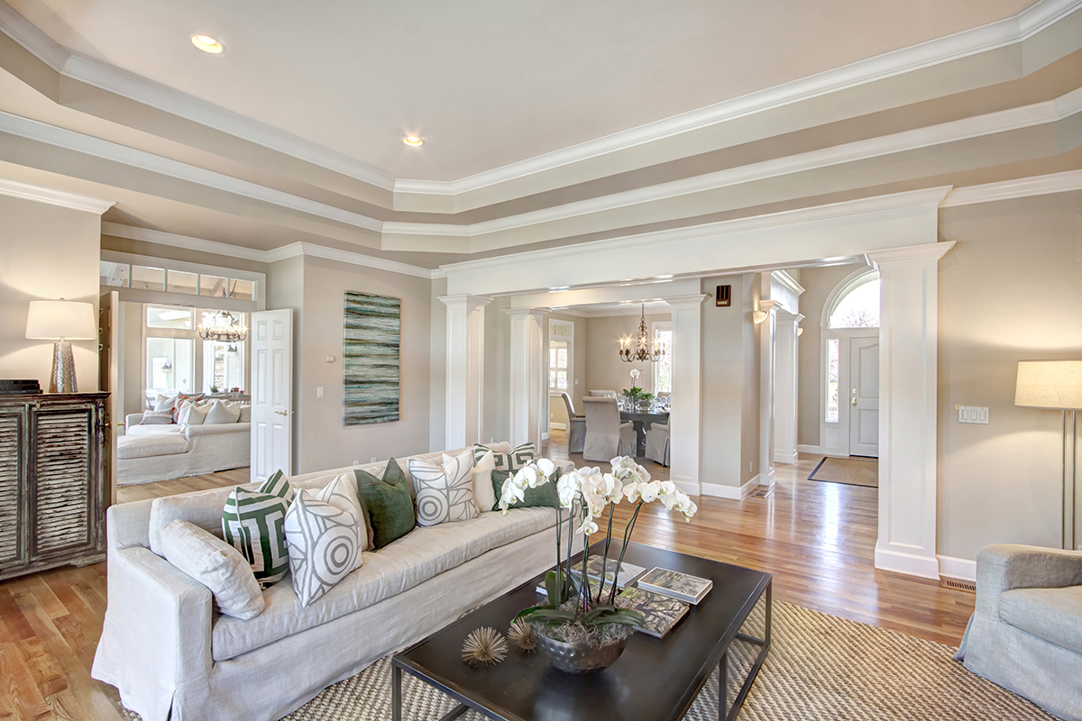 07 18photo - 1881 Mora