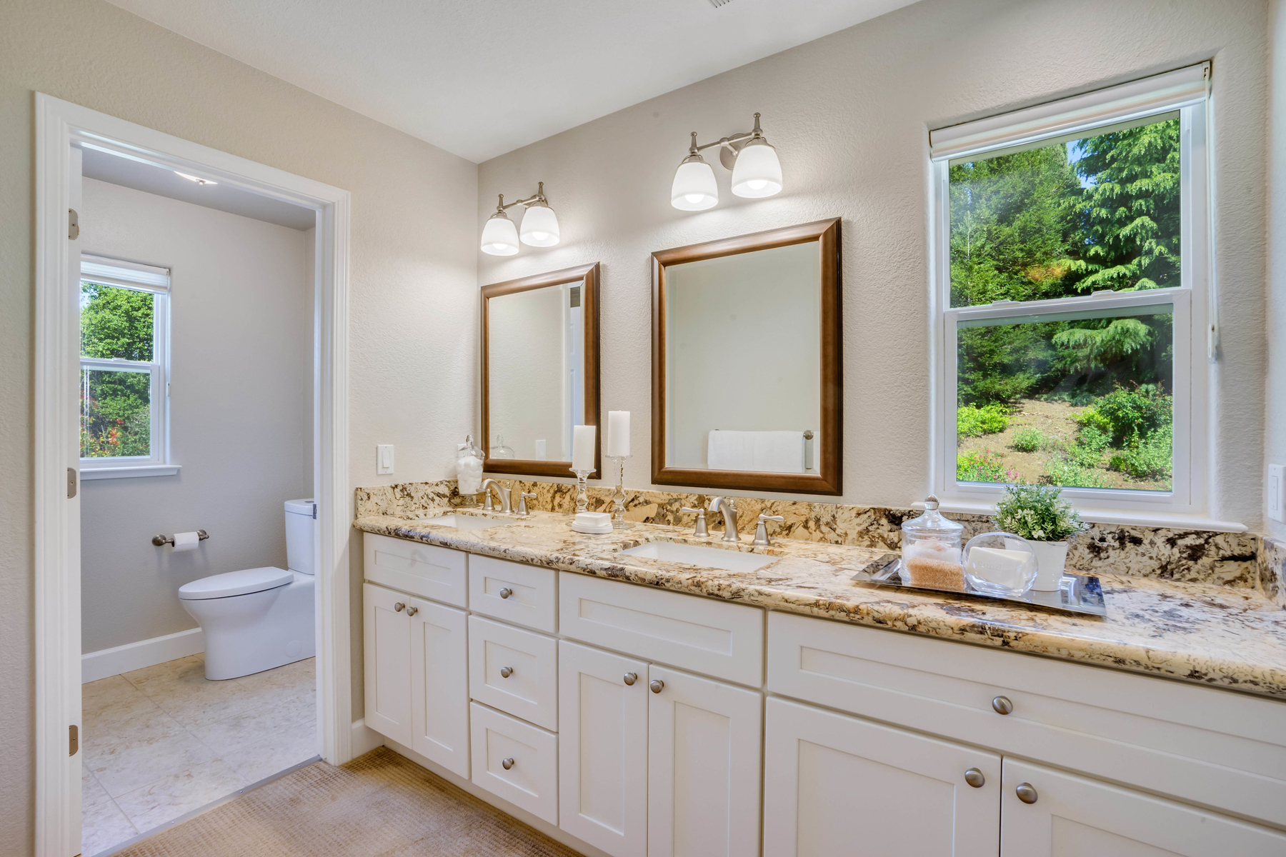 20 - _DSC3072 - 3440 Linda Mesa Way