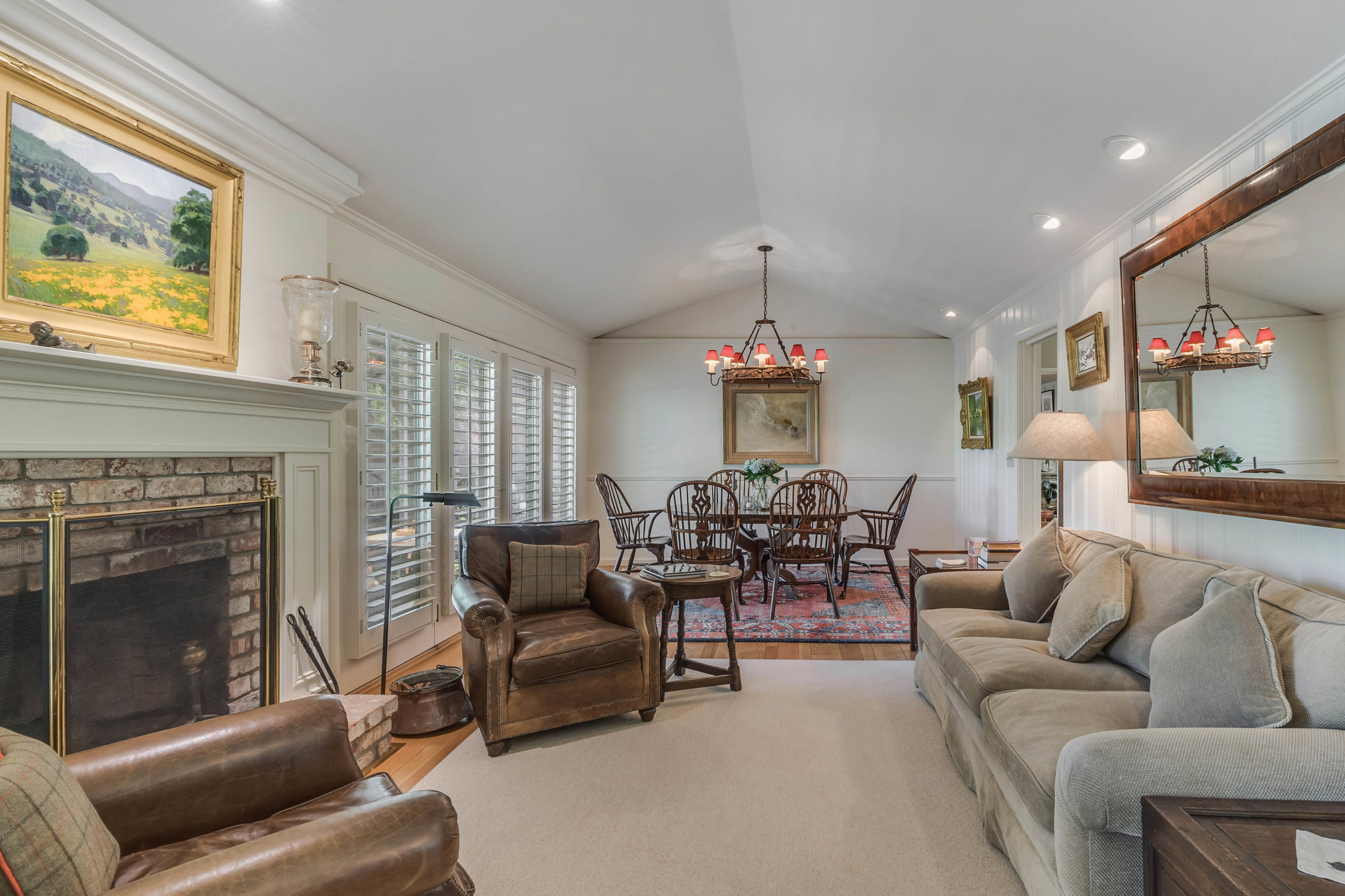 06 _DSC6160 - 2325 Spring Mountain Road