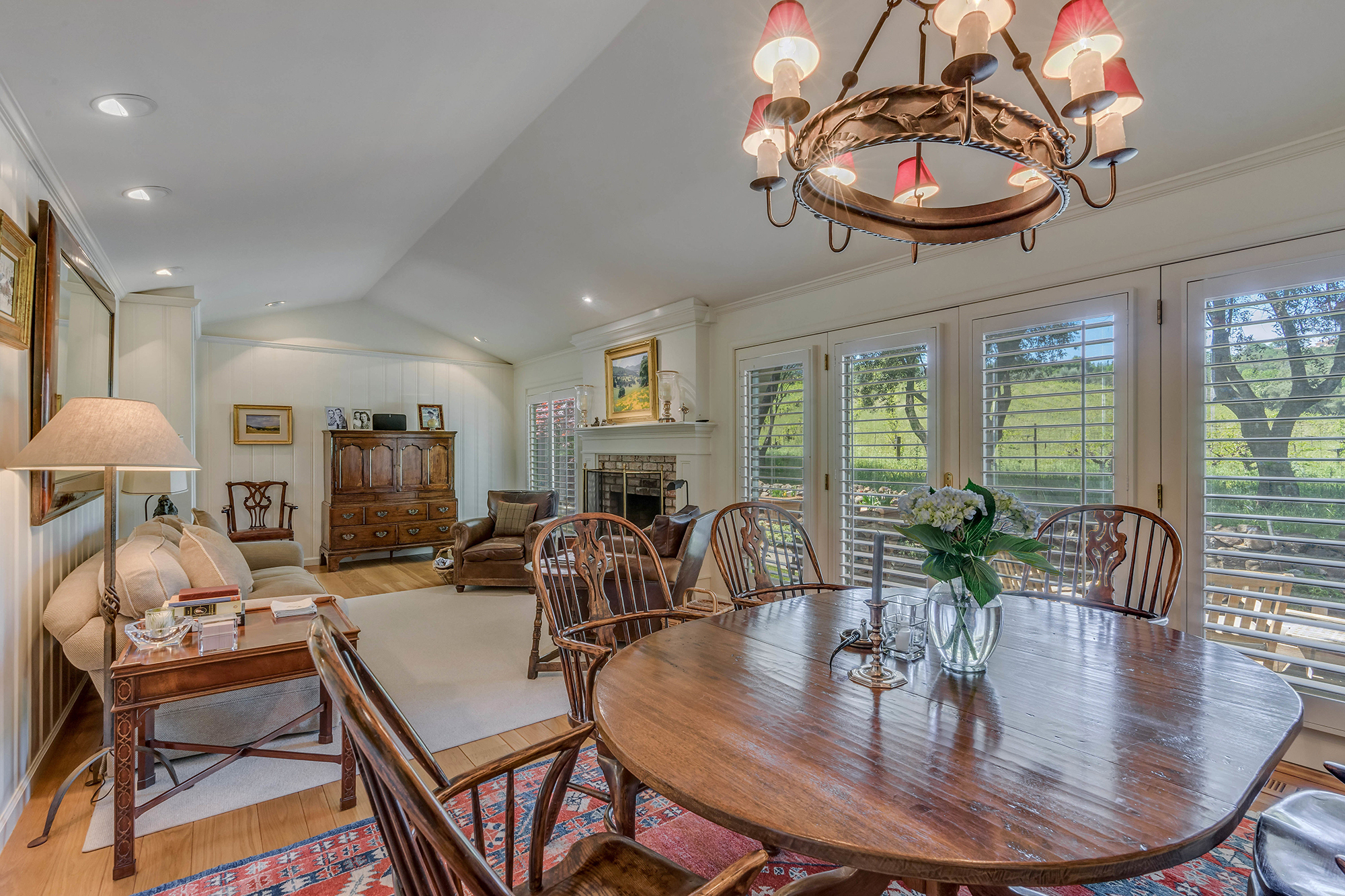 07 _DSC6182 - 2325 Spring Mountain Road