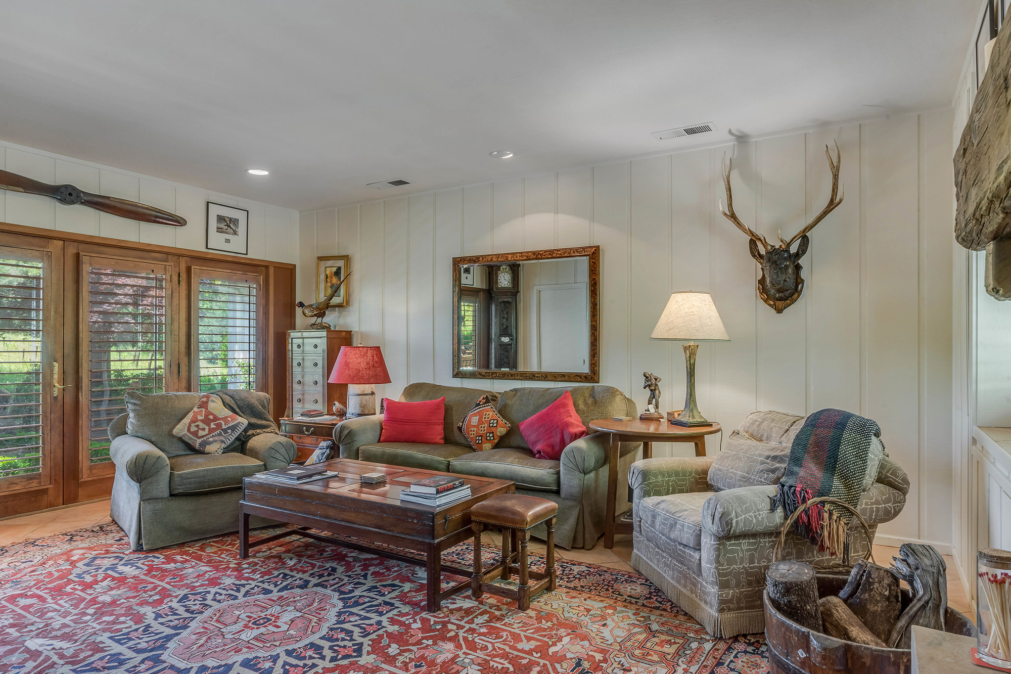 11 _DSC6207 - 2325 Spring Mountain Road