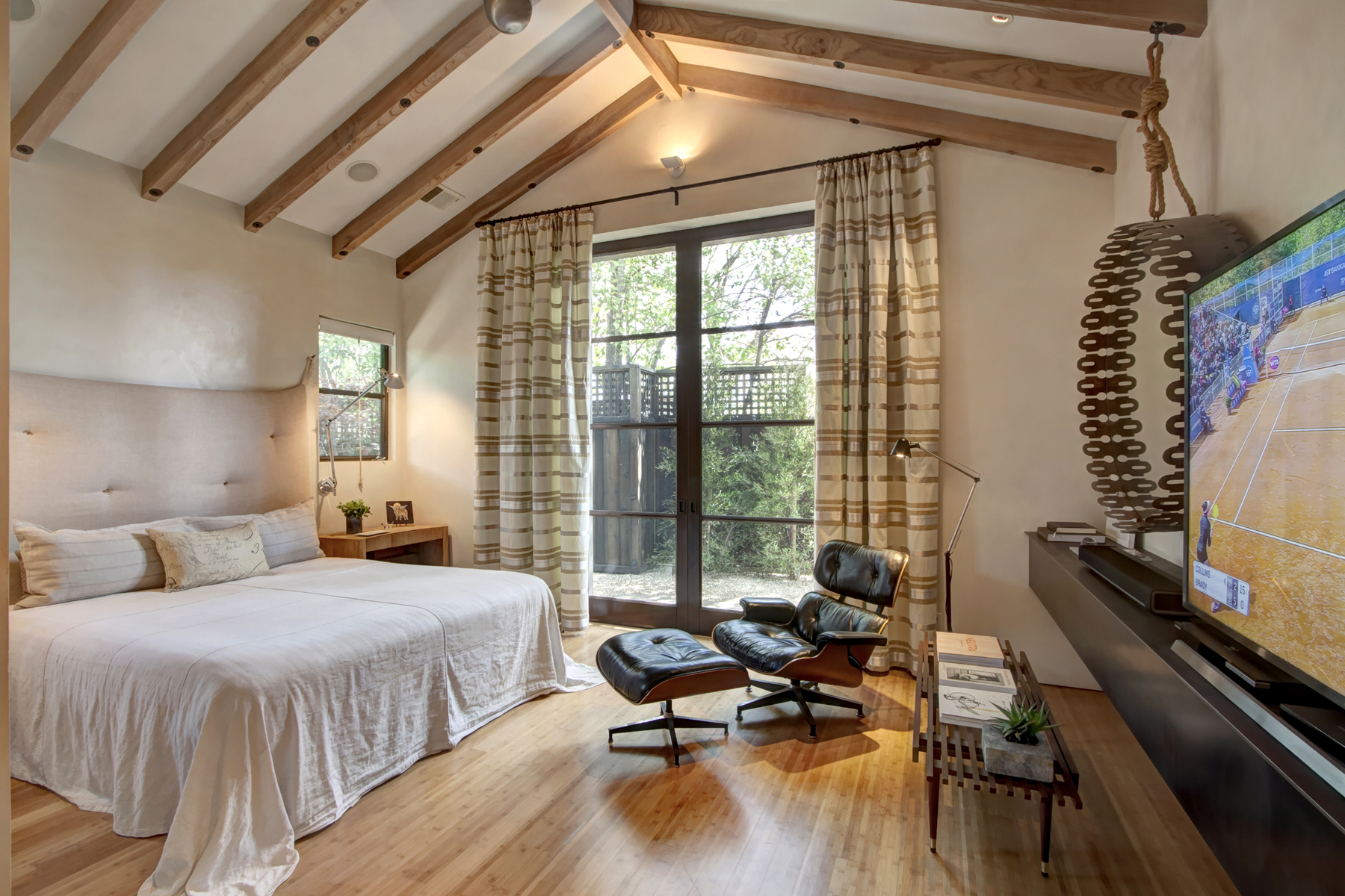 15 B11 16photo1713 ADAMS