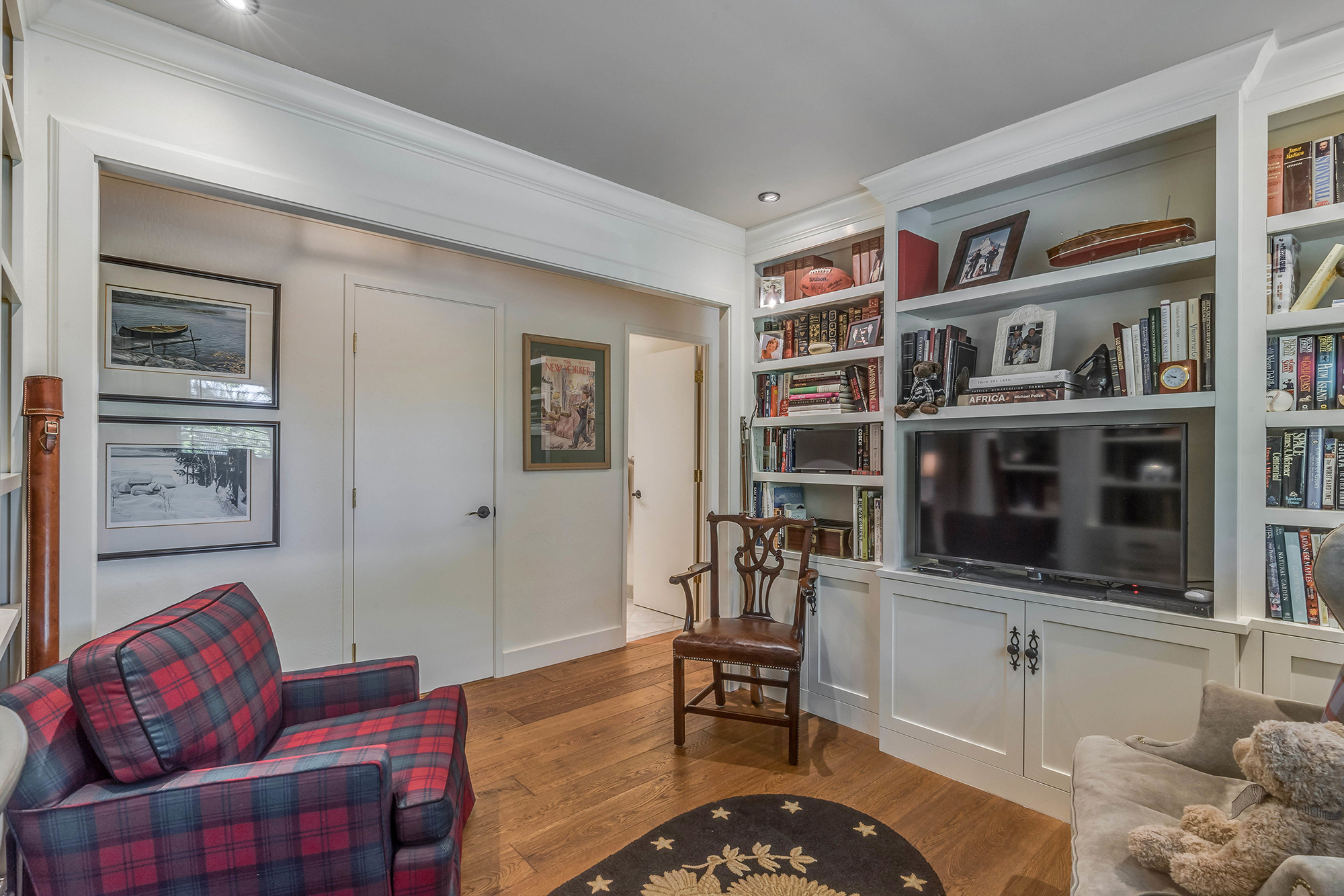 15 _DSC6289 - 2325 Spring Mountain Road