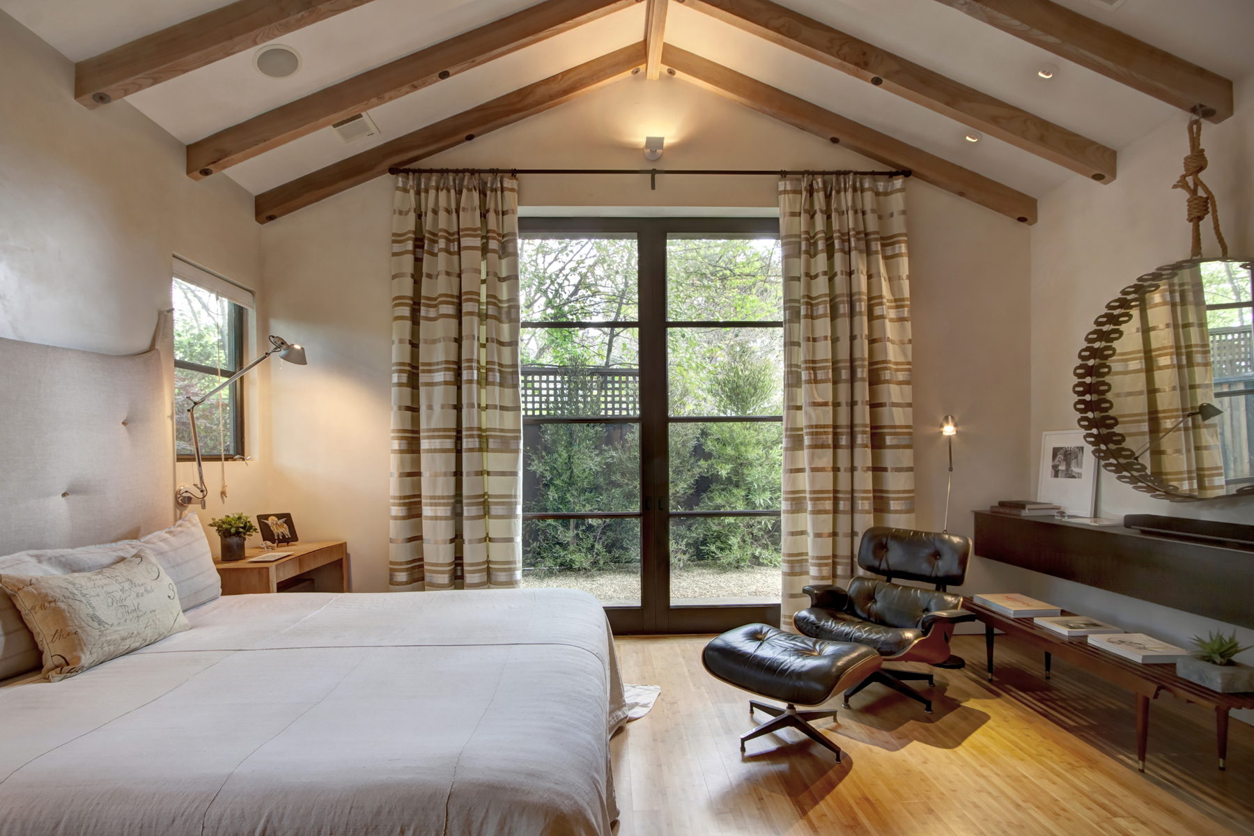 16 B12 15photo1713 ADAMS