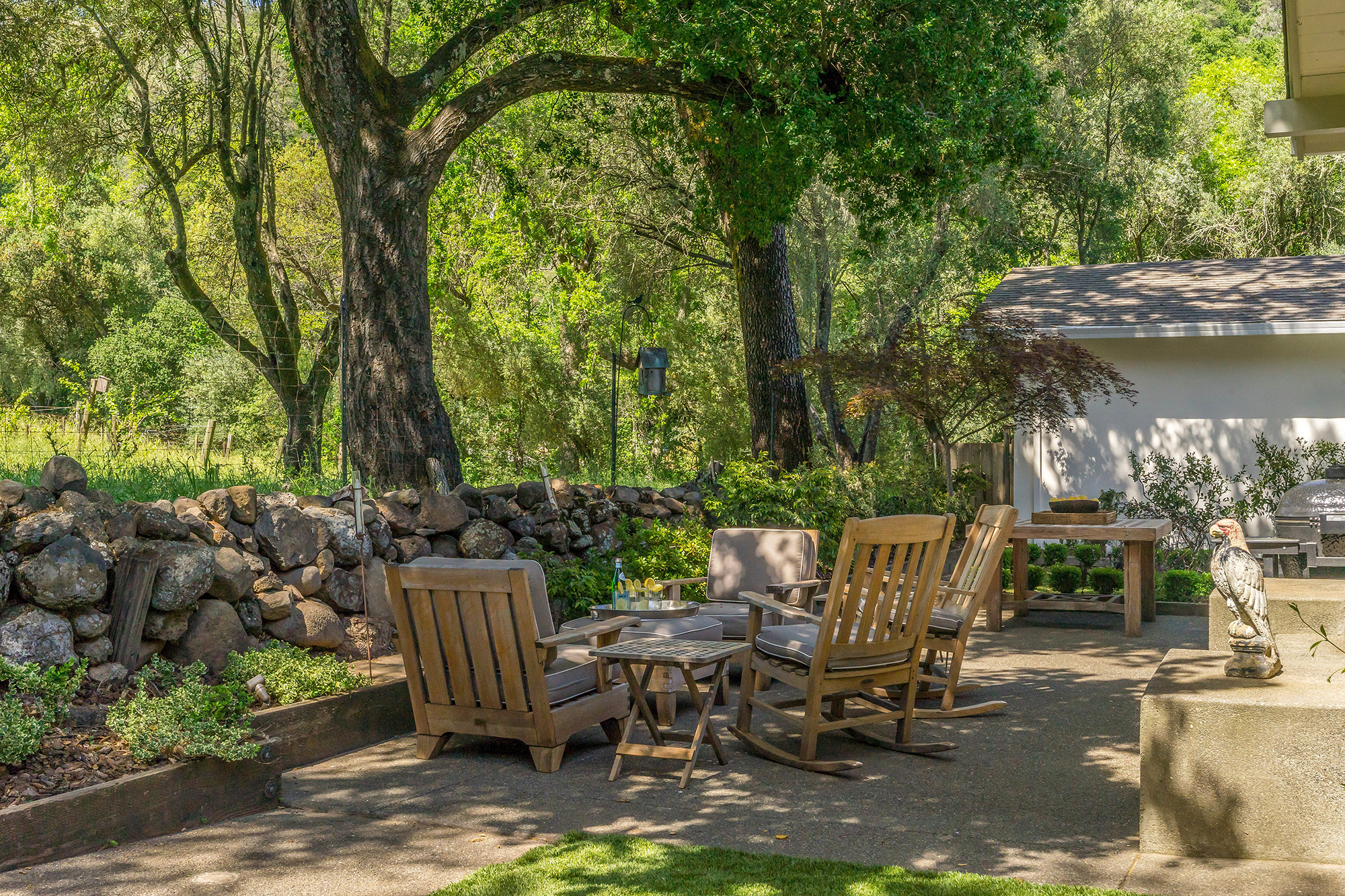 27 _DSC6271 - 2325 Spring Mountain Road