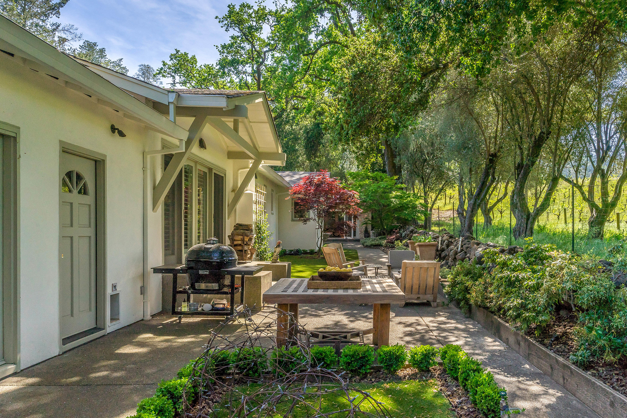 28 _DSC6277 - 2325 Spring Mountain Road