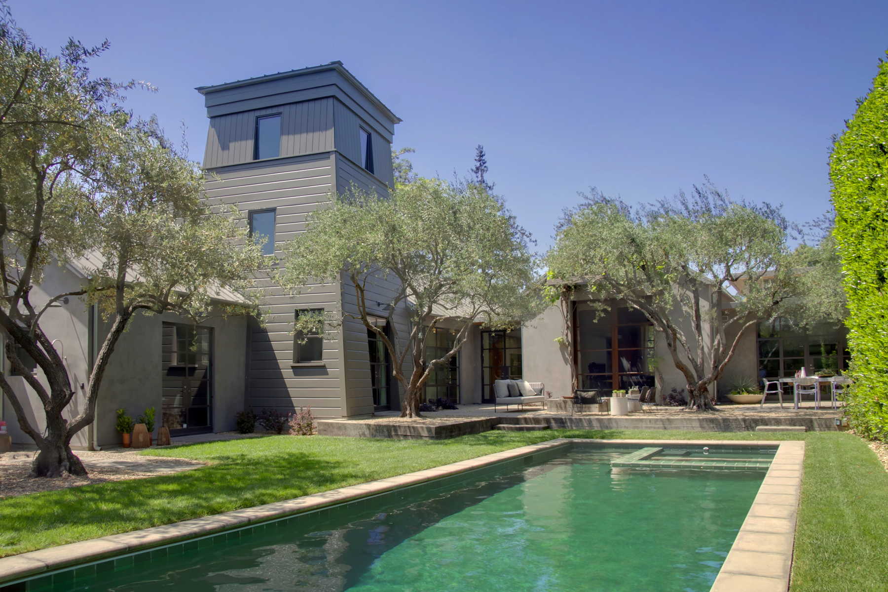 40 C7 _MG_4405adjust copyEDIT21713 ADAMS