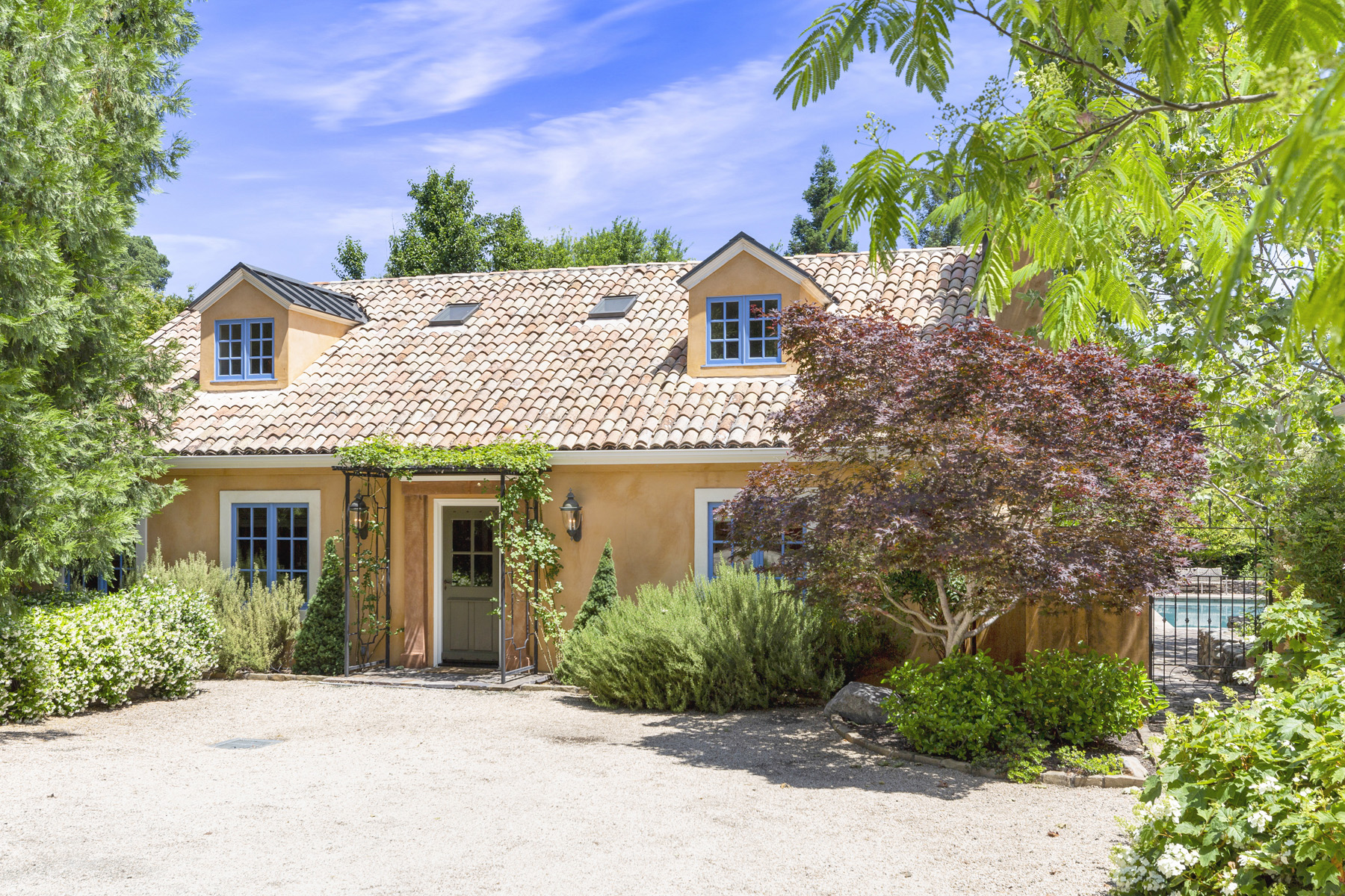 03 05CROPPEDEDITED 1700 DEAN YORK