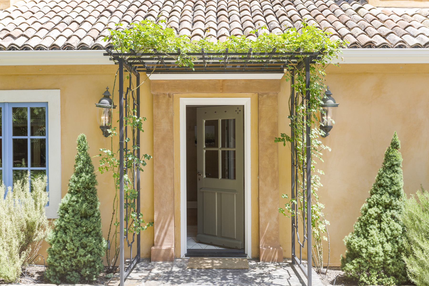 04 06EDITED 1700 DEAN YORK