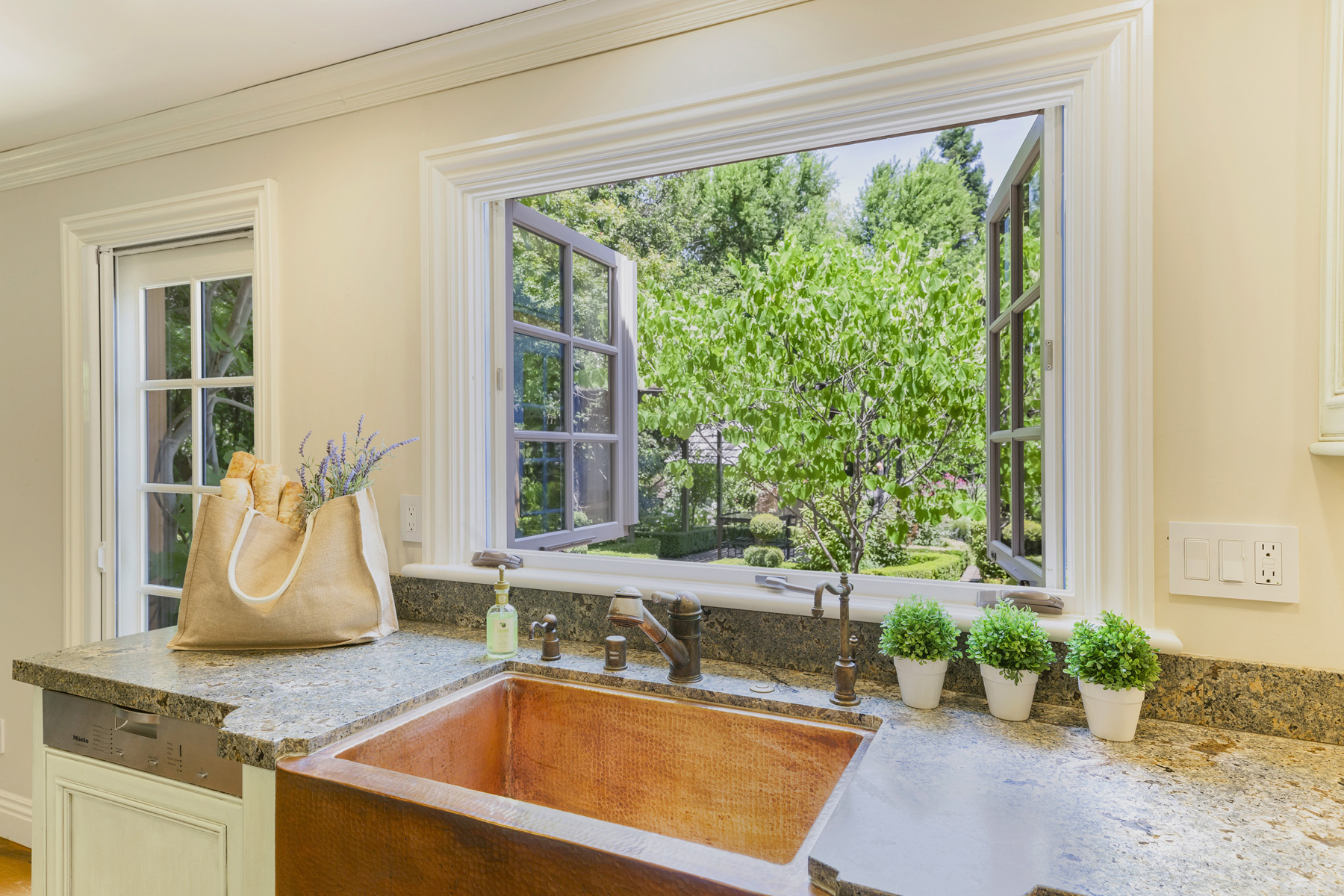 16 20EDITED 1700 DEAN YORK