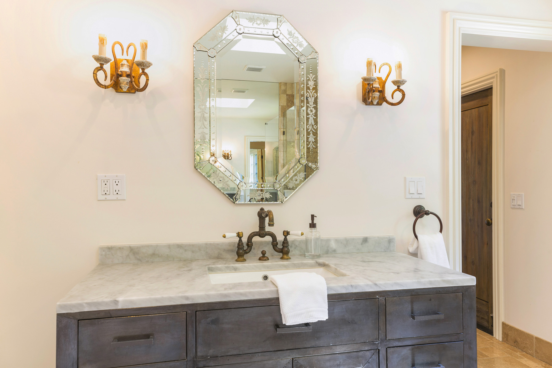 27 35EDITED 1700 DEAN YORK