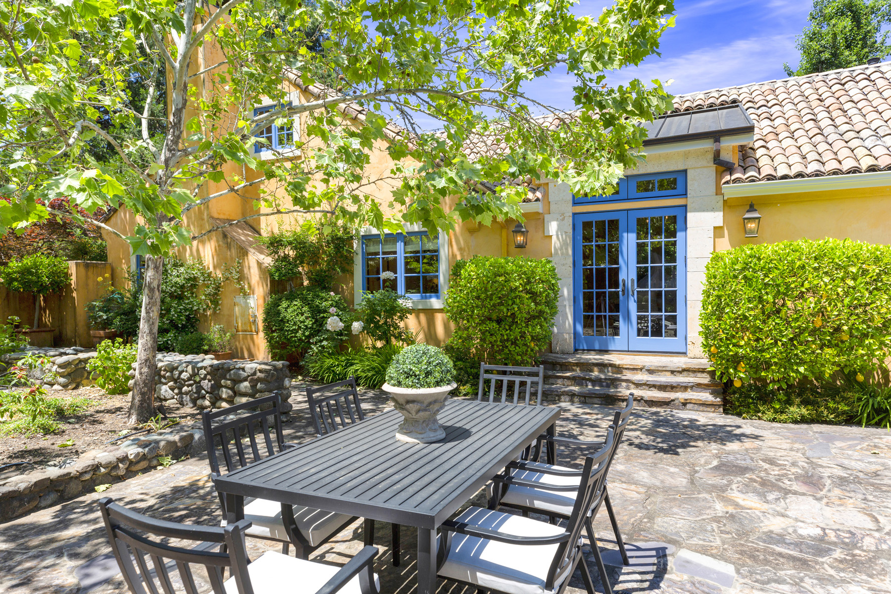 41 57EDITED 1700 DEAN YORK