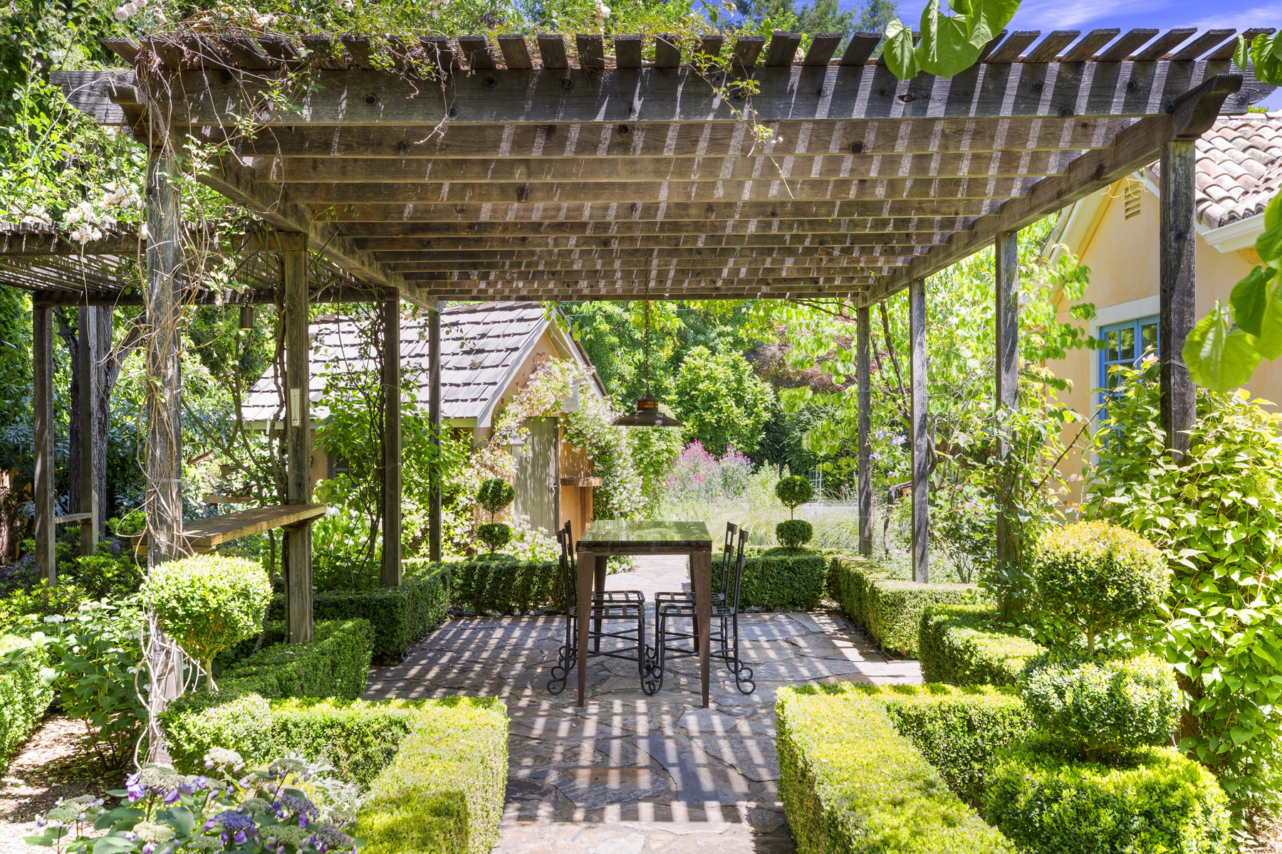 48 75EDITED 1700 DEAN YORK