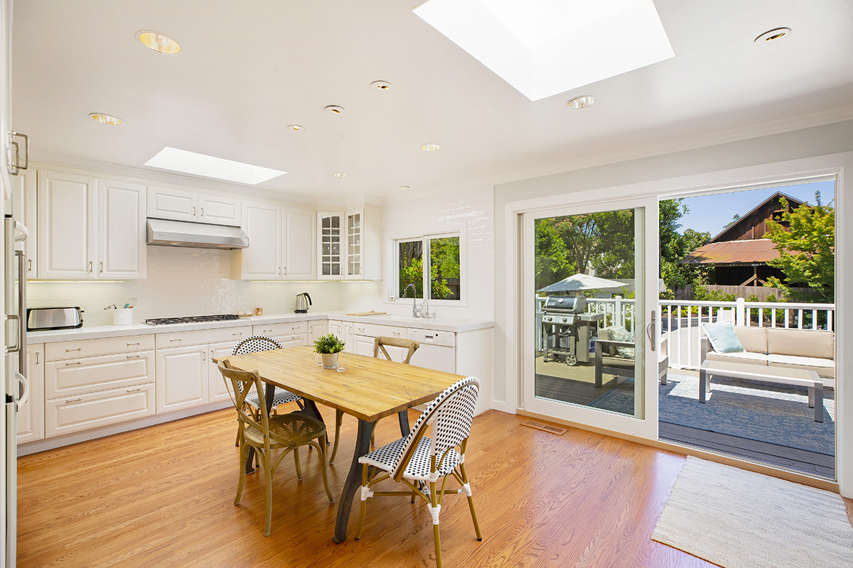 10 017- 1296HudsonAvenue