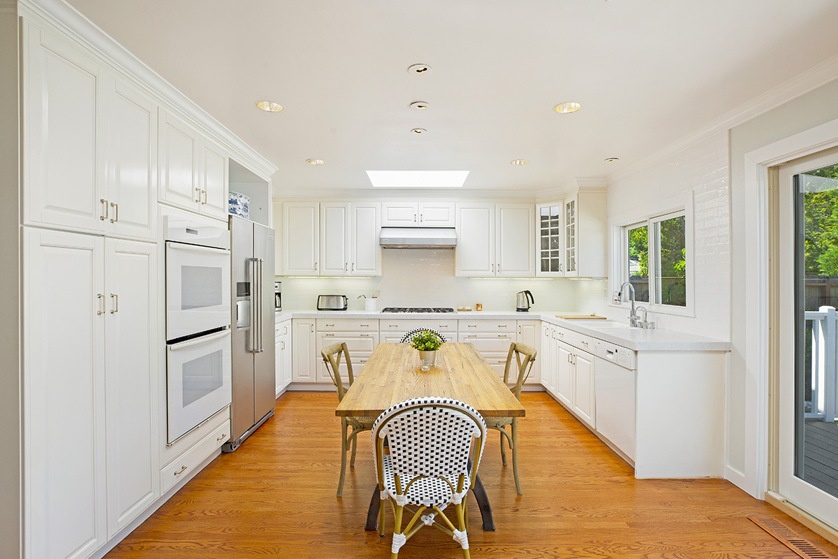 12 021- 1296HudsonAvenue