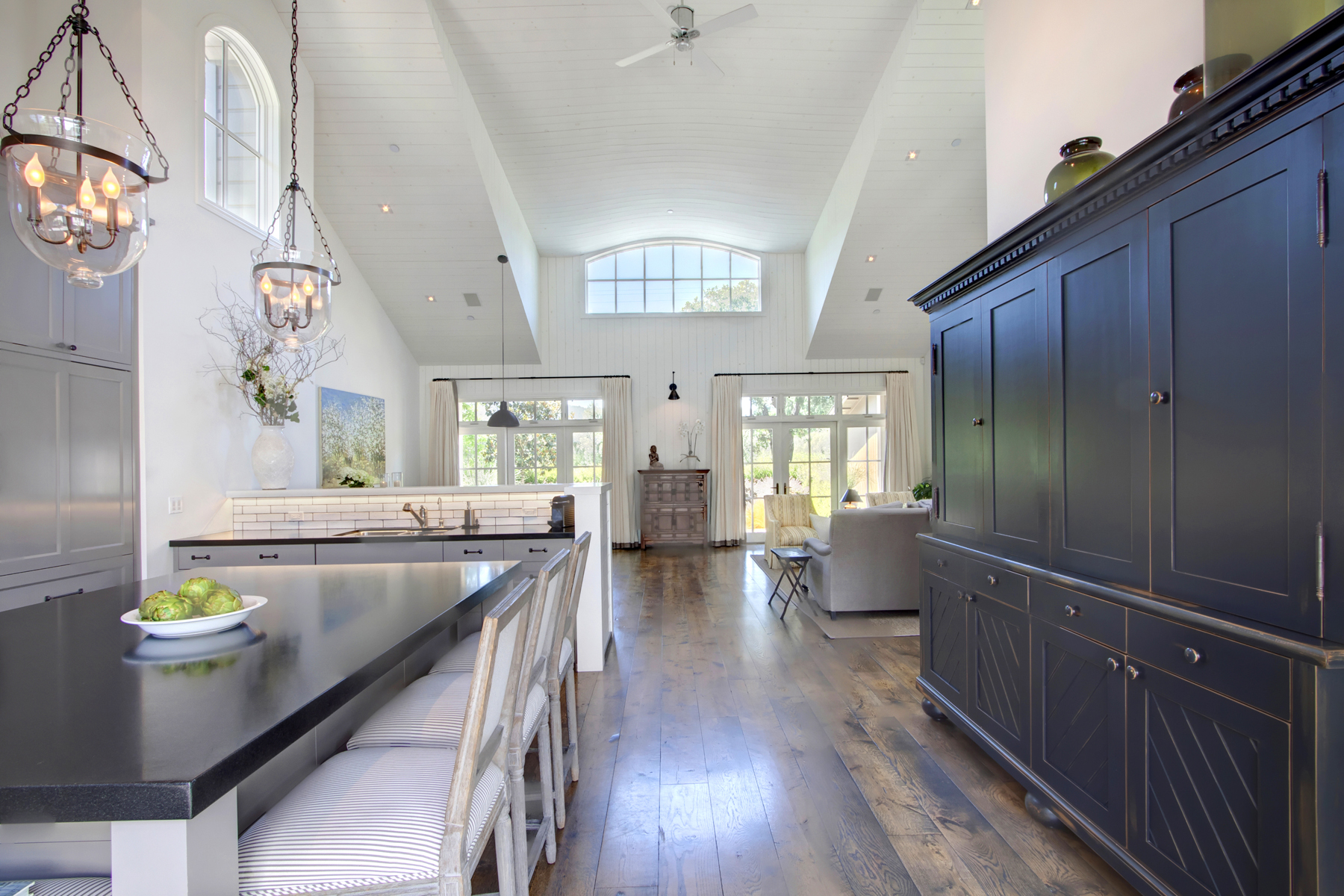 13 14photoEDIT1859_MADRONA