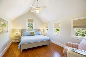 16 023- 1296HudsonAvenue