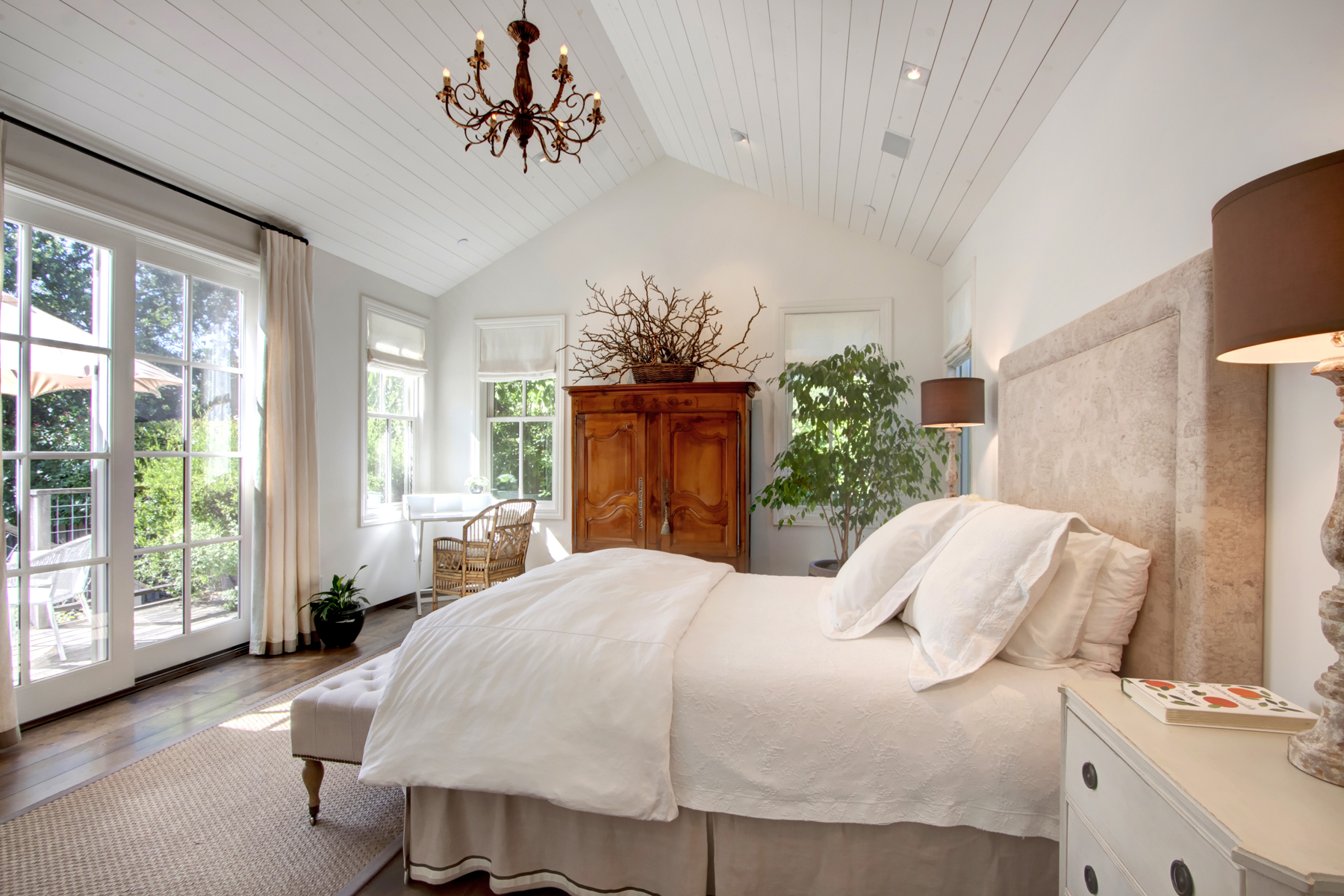 17 1photo1859_MADRONA