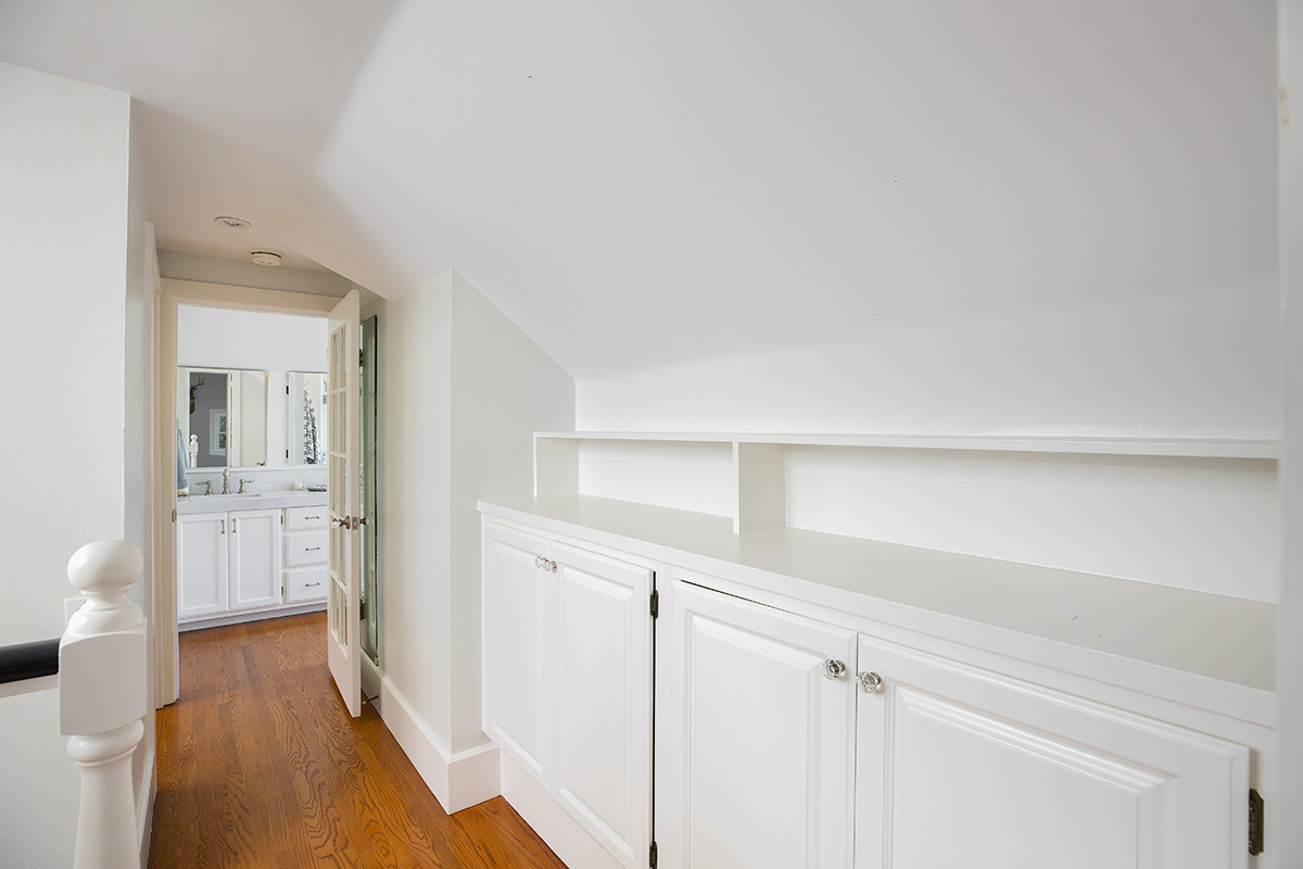 18 026- 1296HudsonAvenue