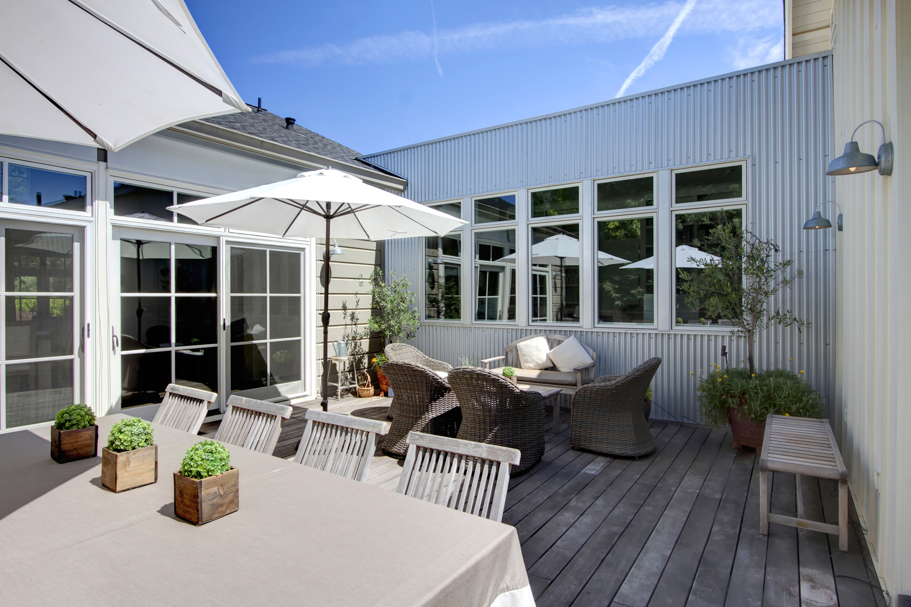 41 _MG_7488adjust1859_MADRONA