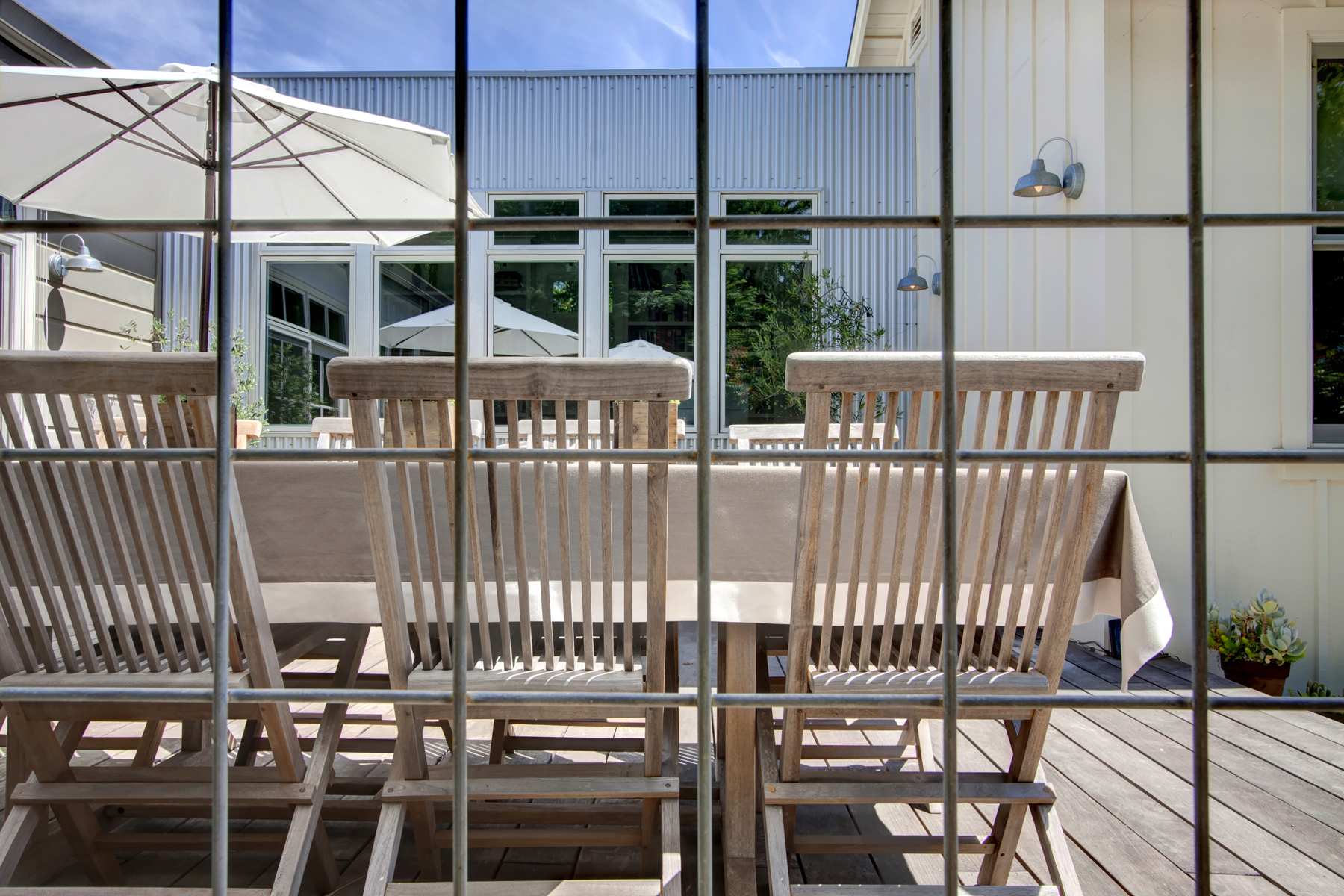 44 _MG_7513adjust1859_MADRONA