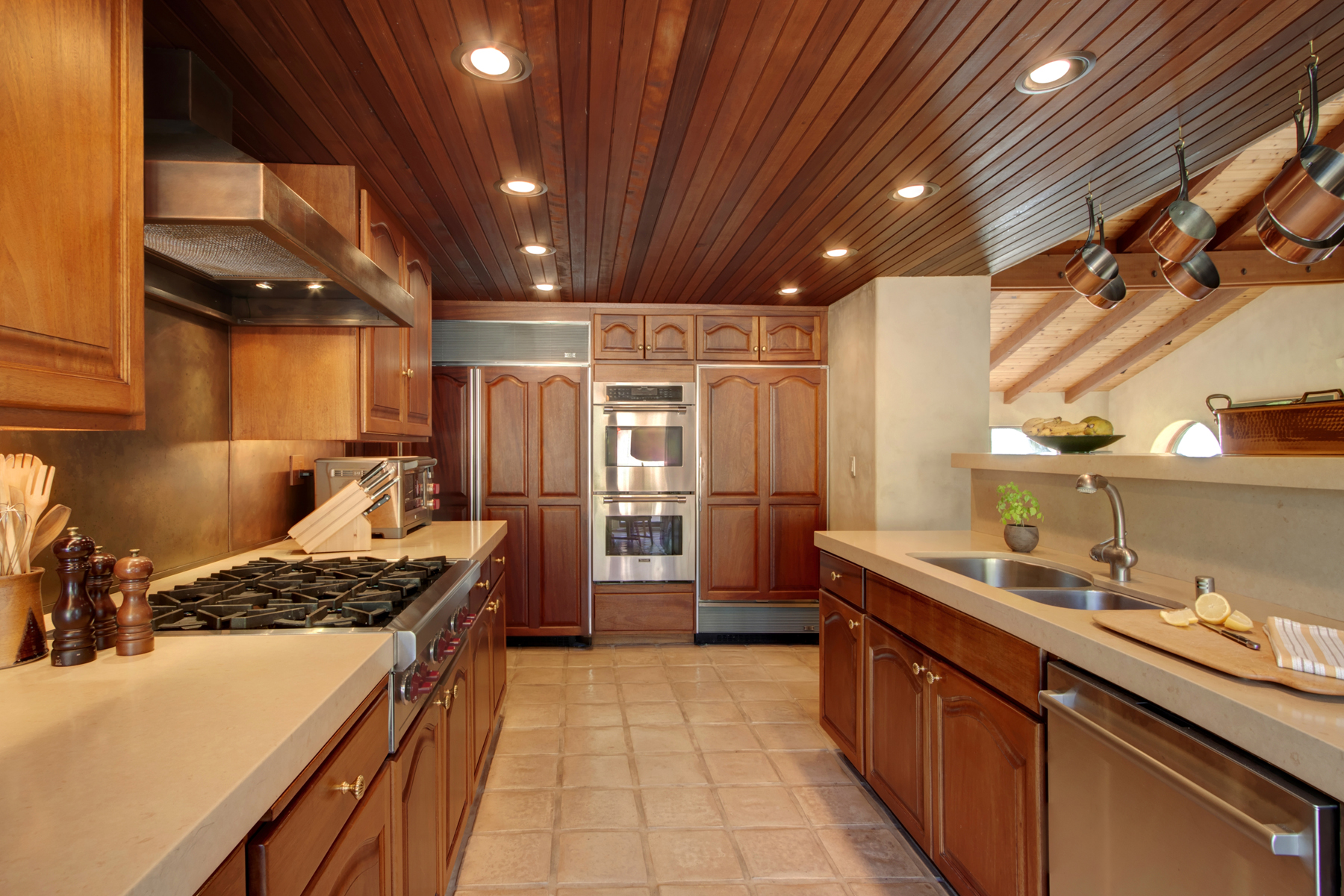 R12 _MG_6708adjustEDIT