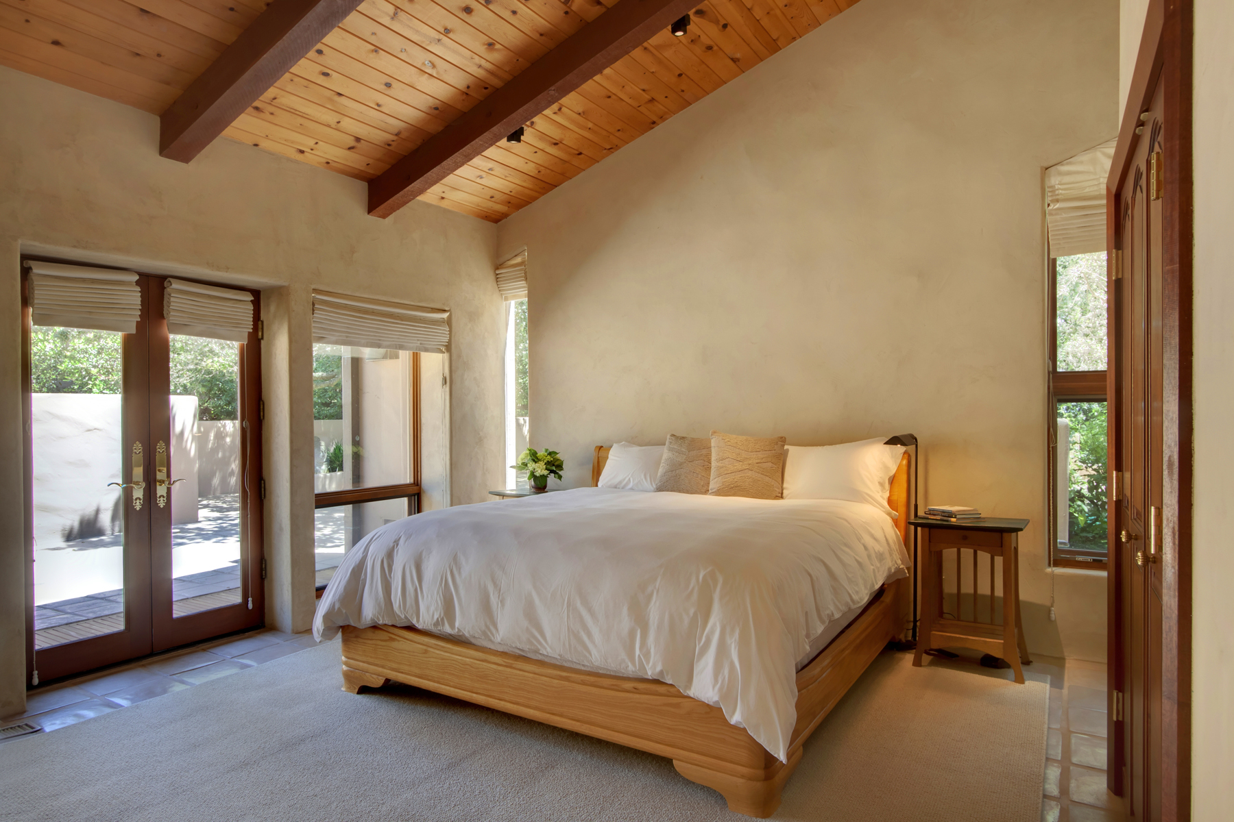 R16 _MG_6553adjustEDIT