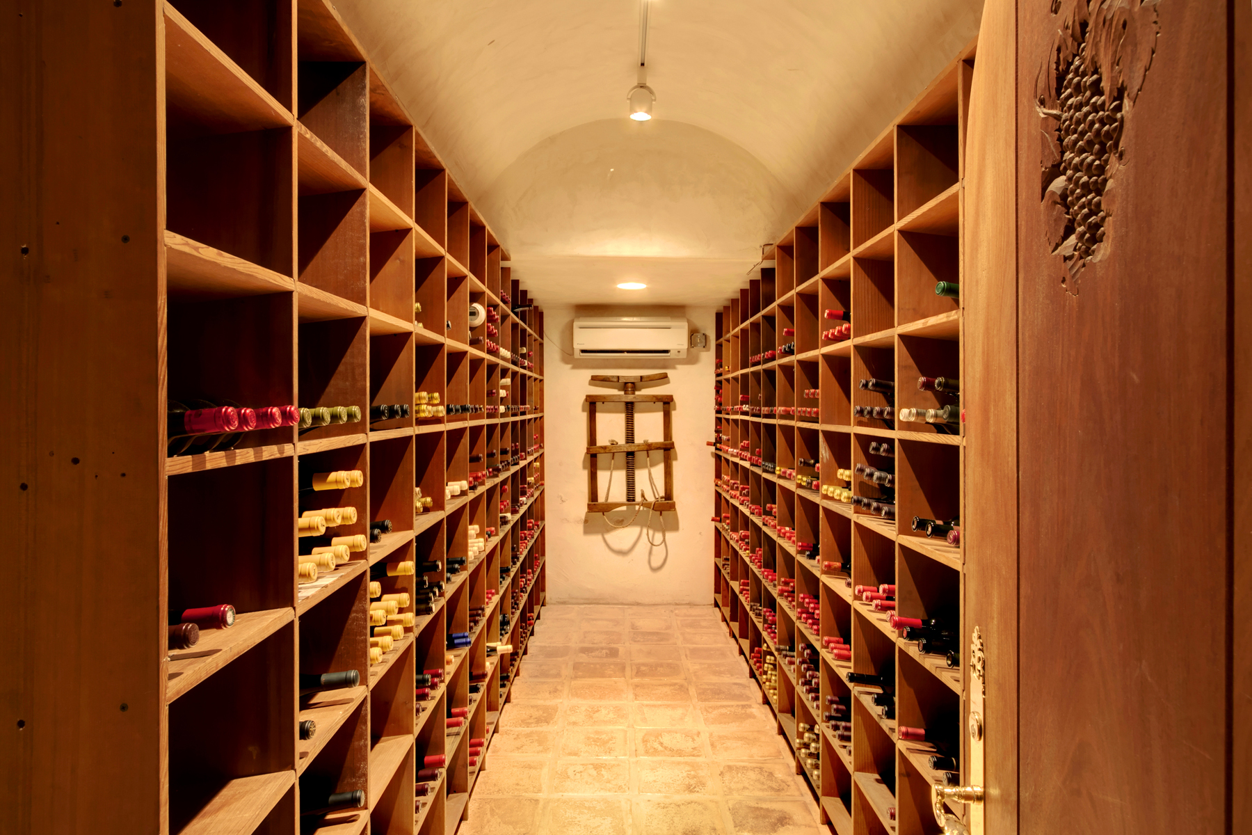 R21 _MG_6270adjustEDITjpg