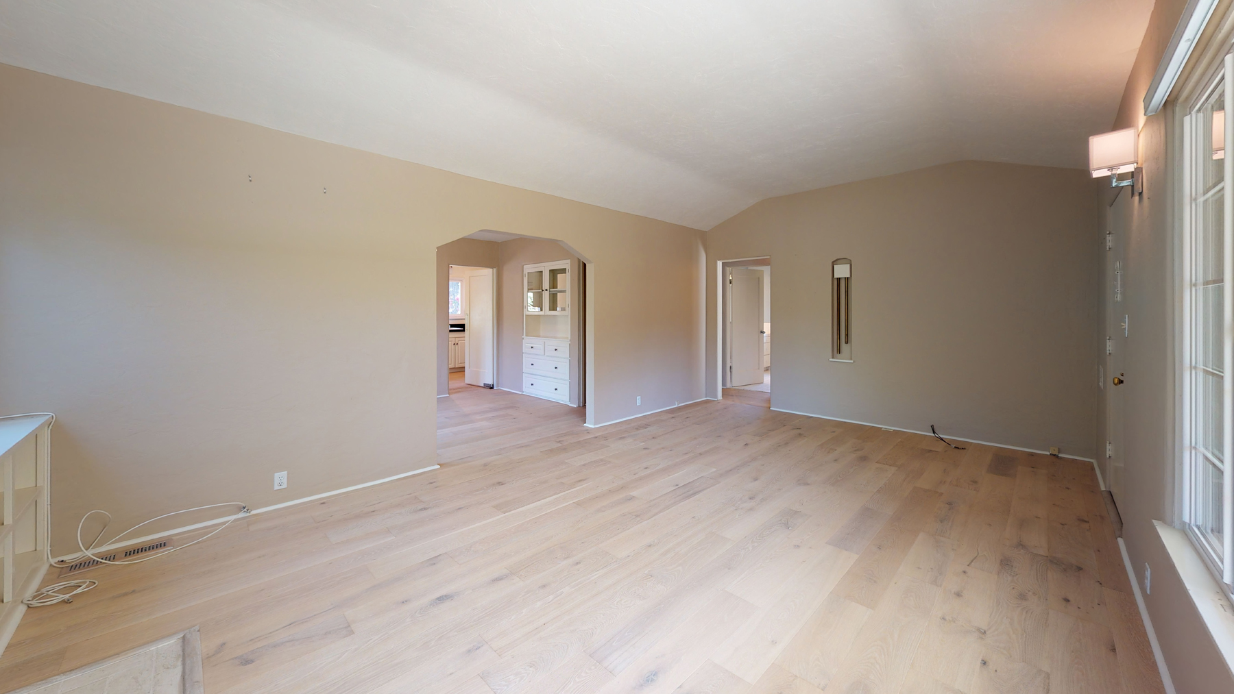 07 - 8012-Unfurnished