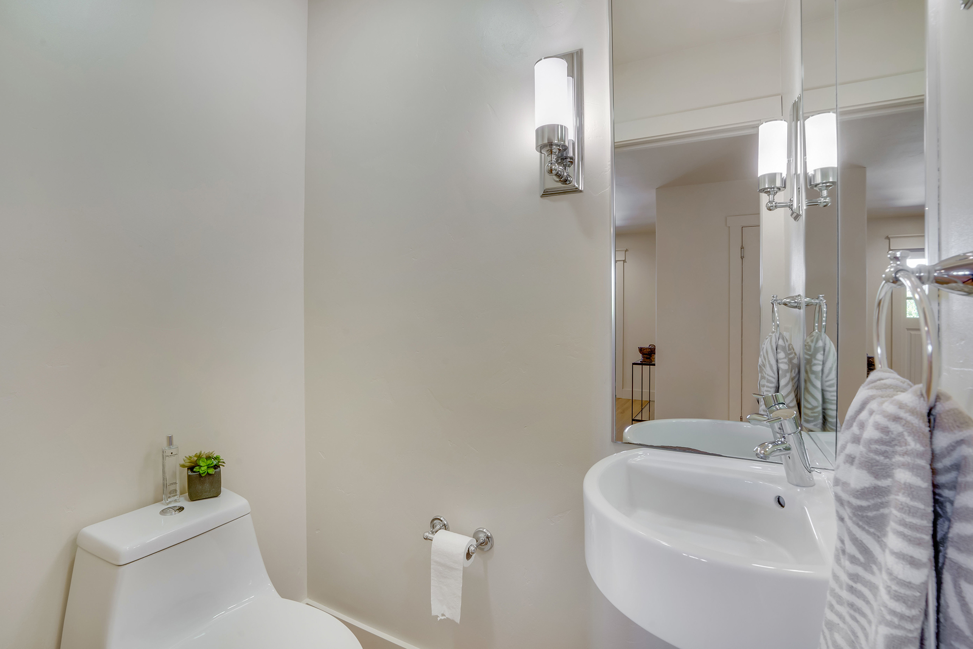 17 - DSC01491- 1823CrinellaDrive