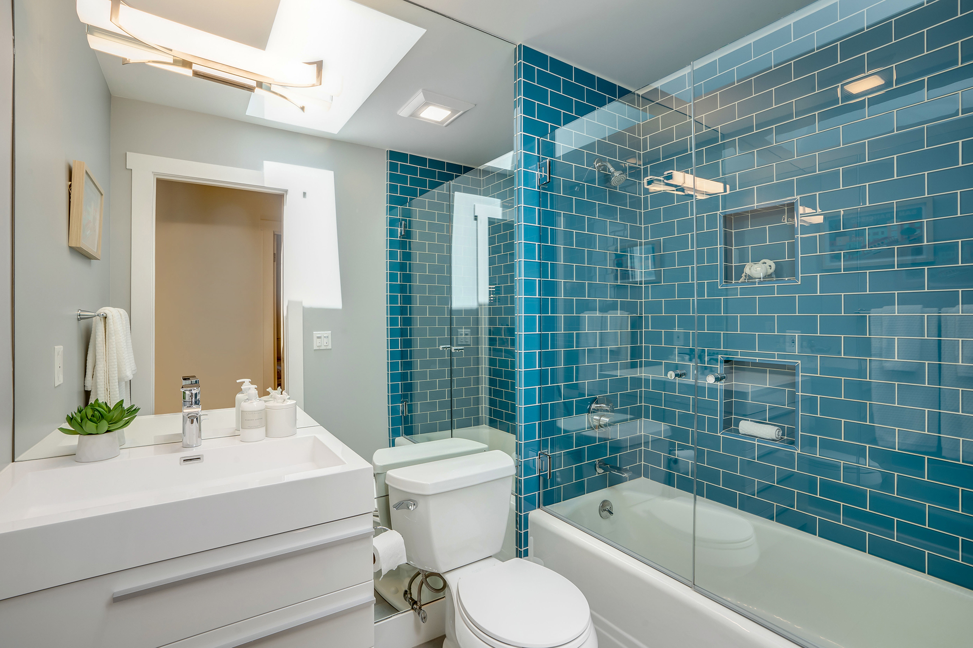 30 - DSC01598- 1823CrinellaDrive