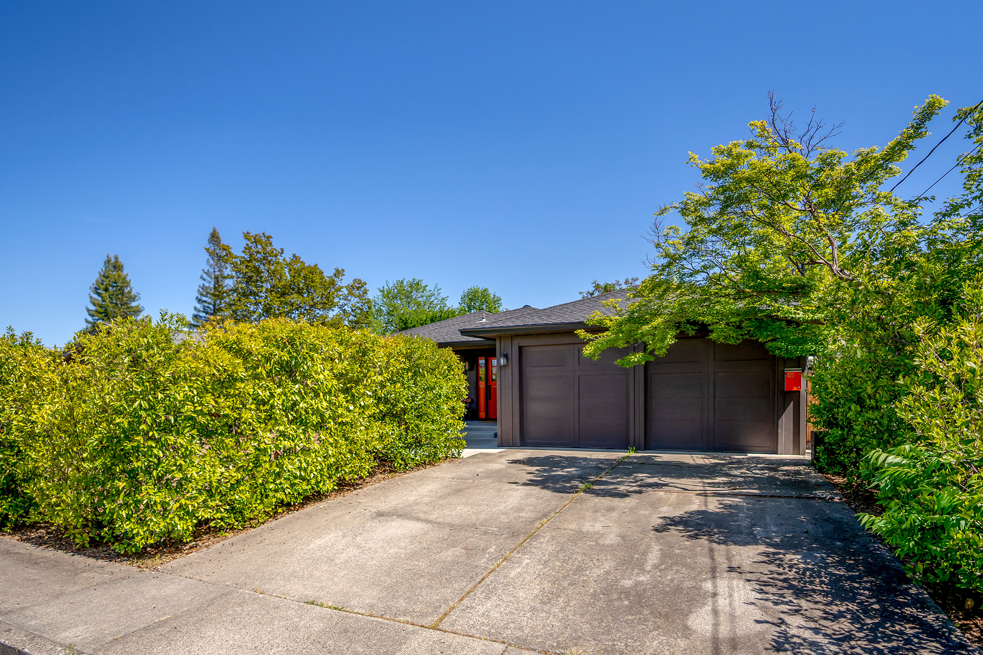 41 - DSC01673- 1823CrinellaDrive