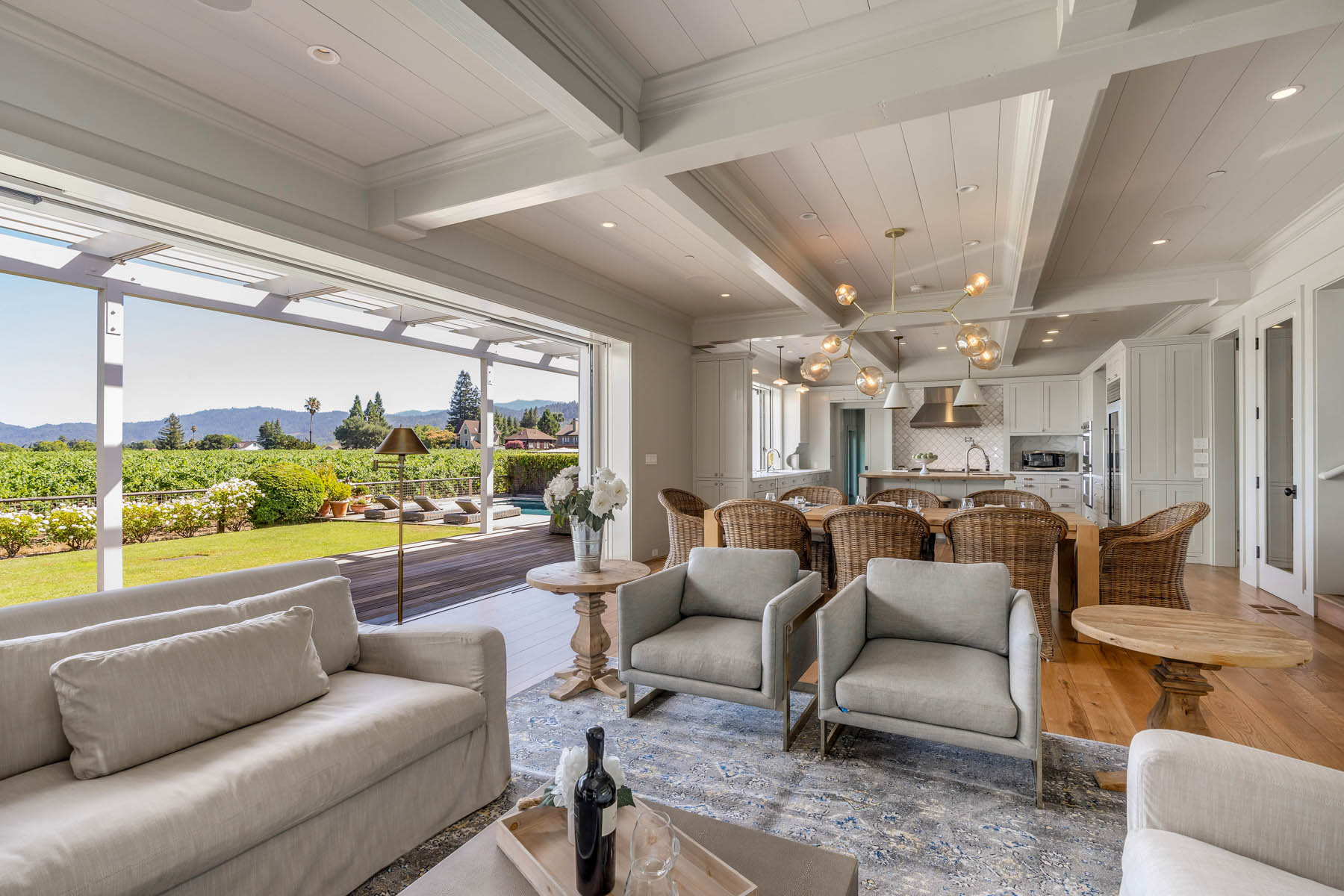 B06 - DSC01638- 1135RutherfordRoad