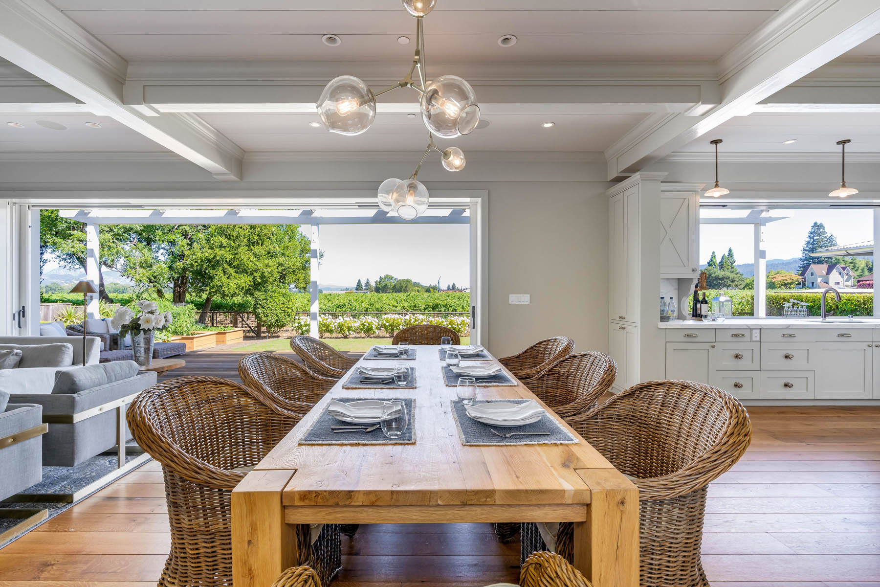 B11 - DSC01656- 1135RutherfordRoad