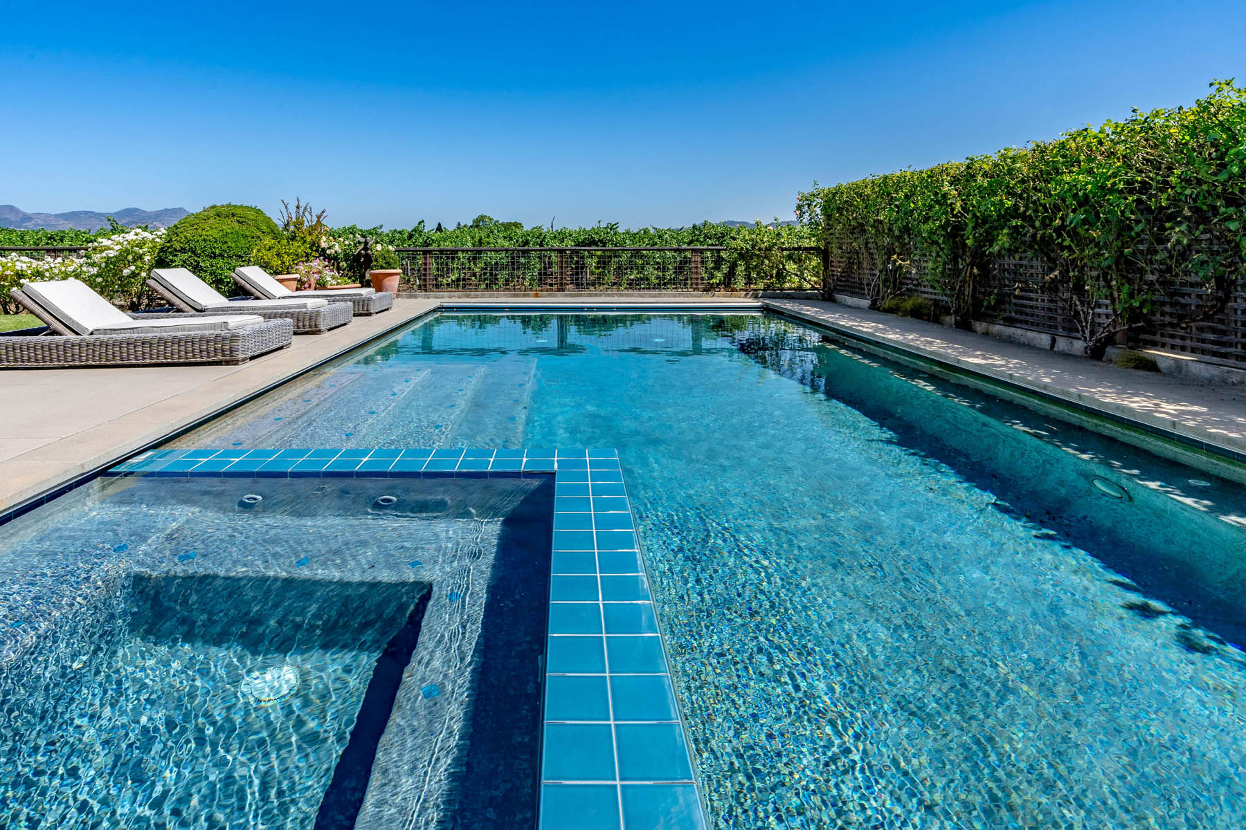 C08 - DSC01575- 1135RutherfordRoad