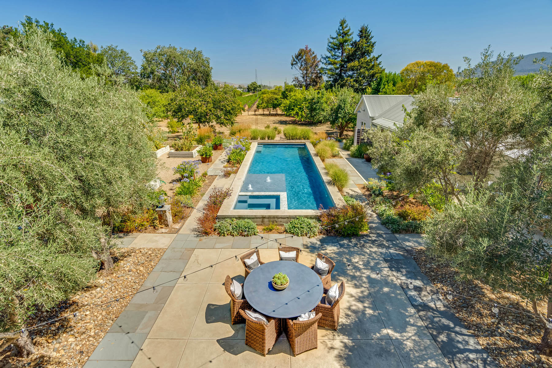 B35 - 33-DSC09799EDIT