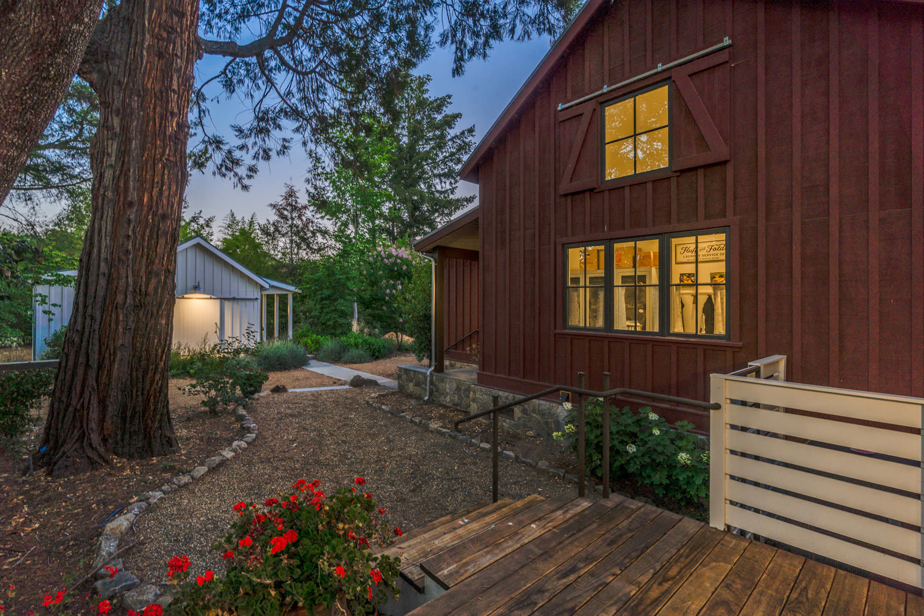 E03 - DSC00571-blended_EDITED